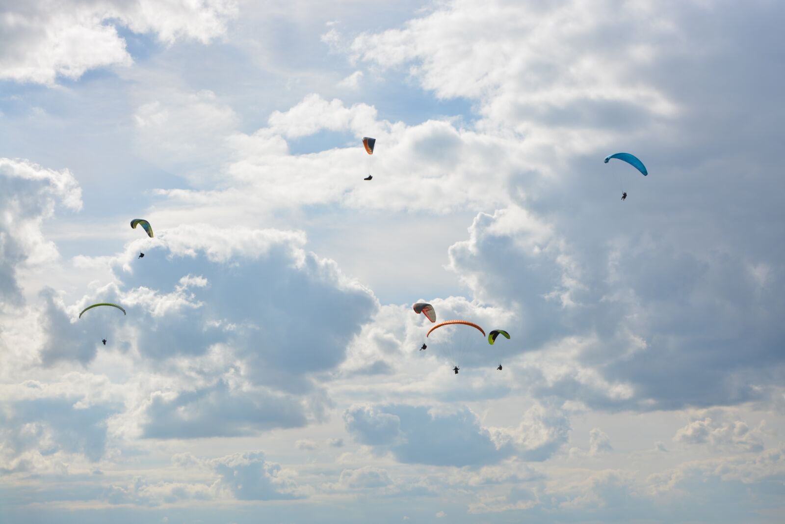 Nikon D5200 sample photo. Paragliders, paragliders high in photography