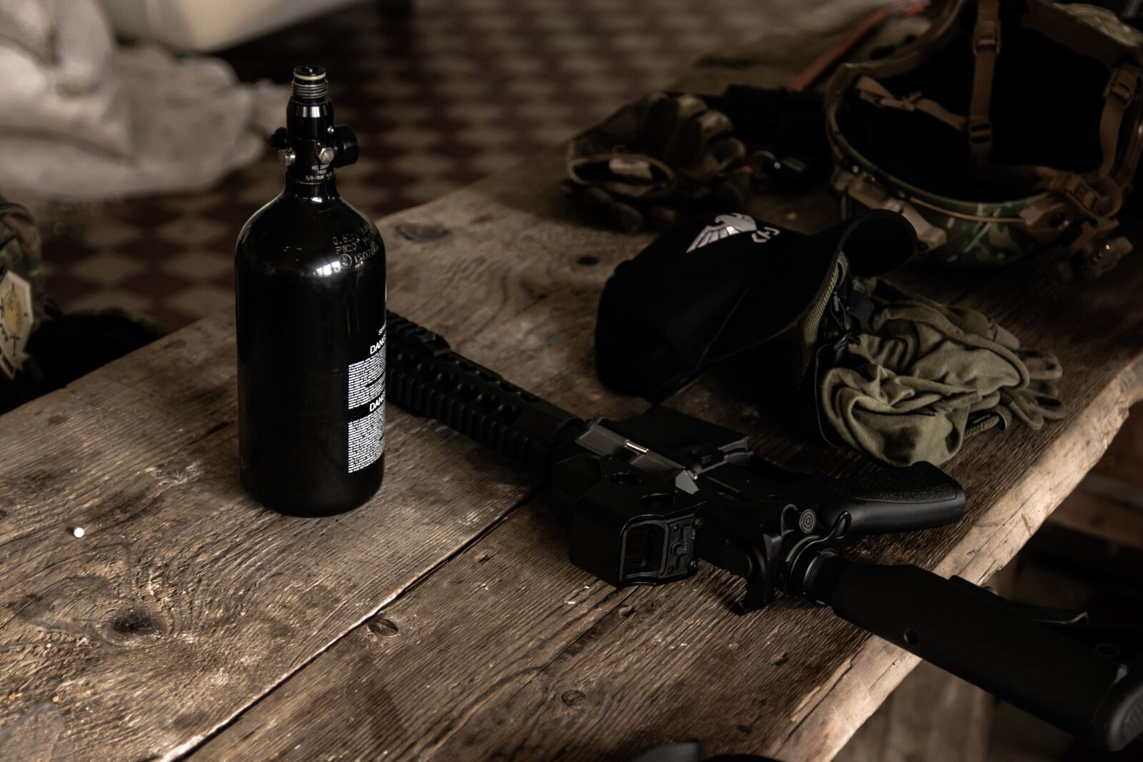 Canon EOS 77D (EOS 9000D / EOS 770D) sample photo. Rifle, airsoft, gas photography