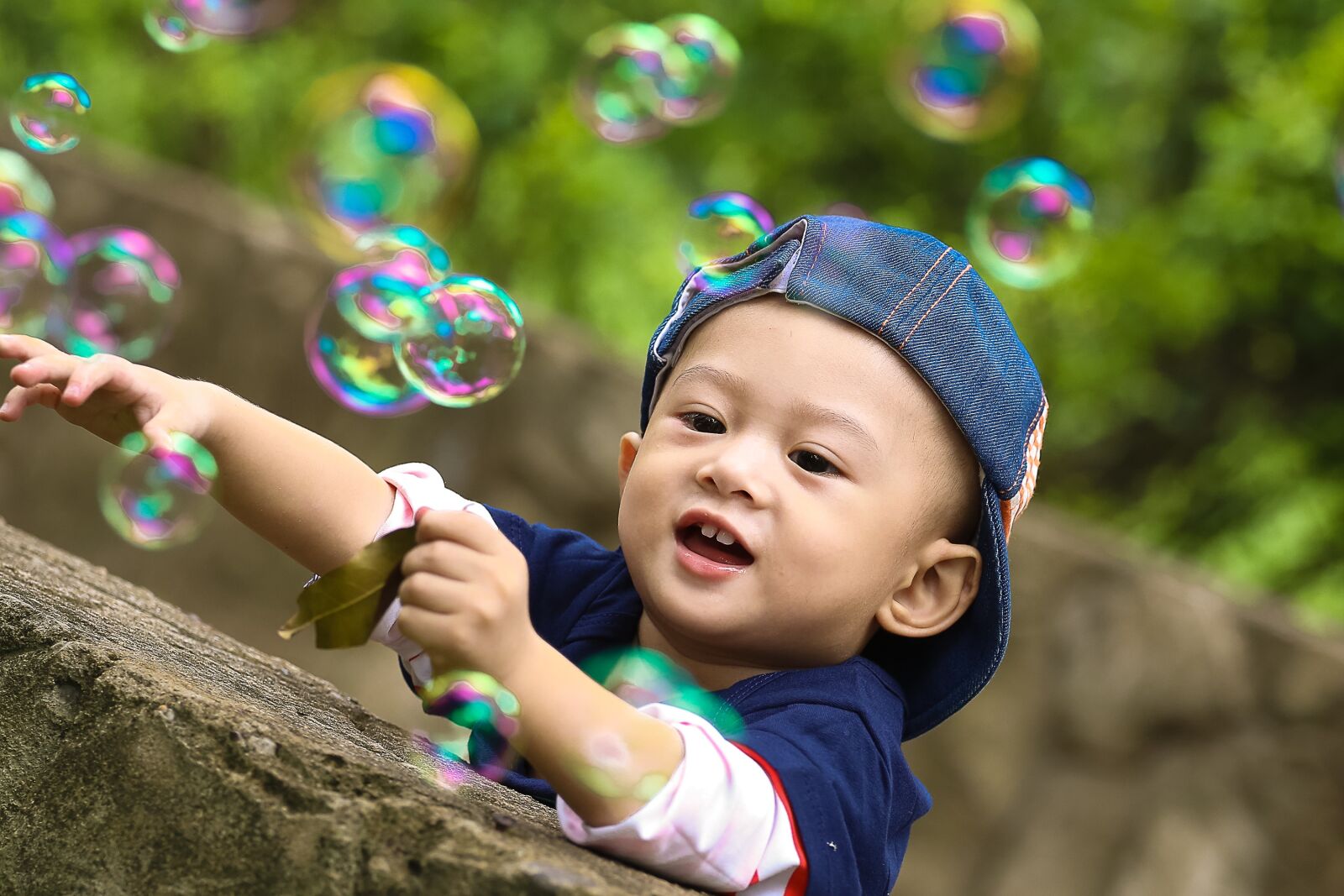 Canon EOS 6D + Canon EF 70-200mm F4L USM sample photo. Play, park, kid photography