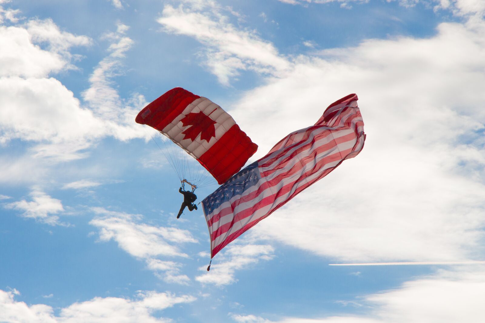 Canon EOS 700D (EOS Rebel T5i / EOS Kiss X7i) sample photo. Skydiver, airshow, canadian photography