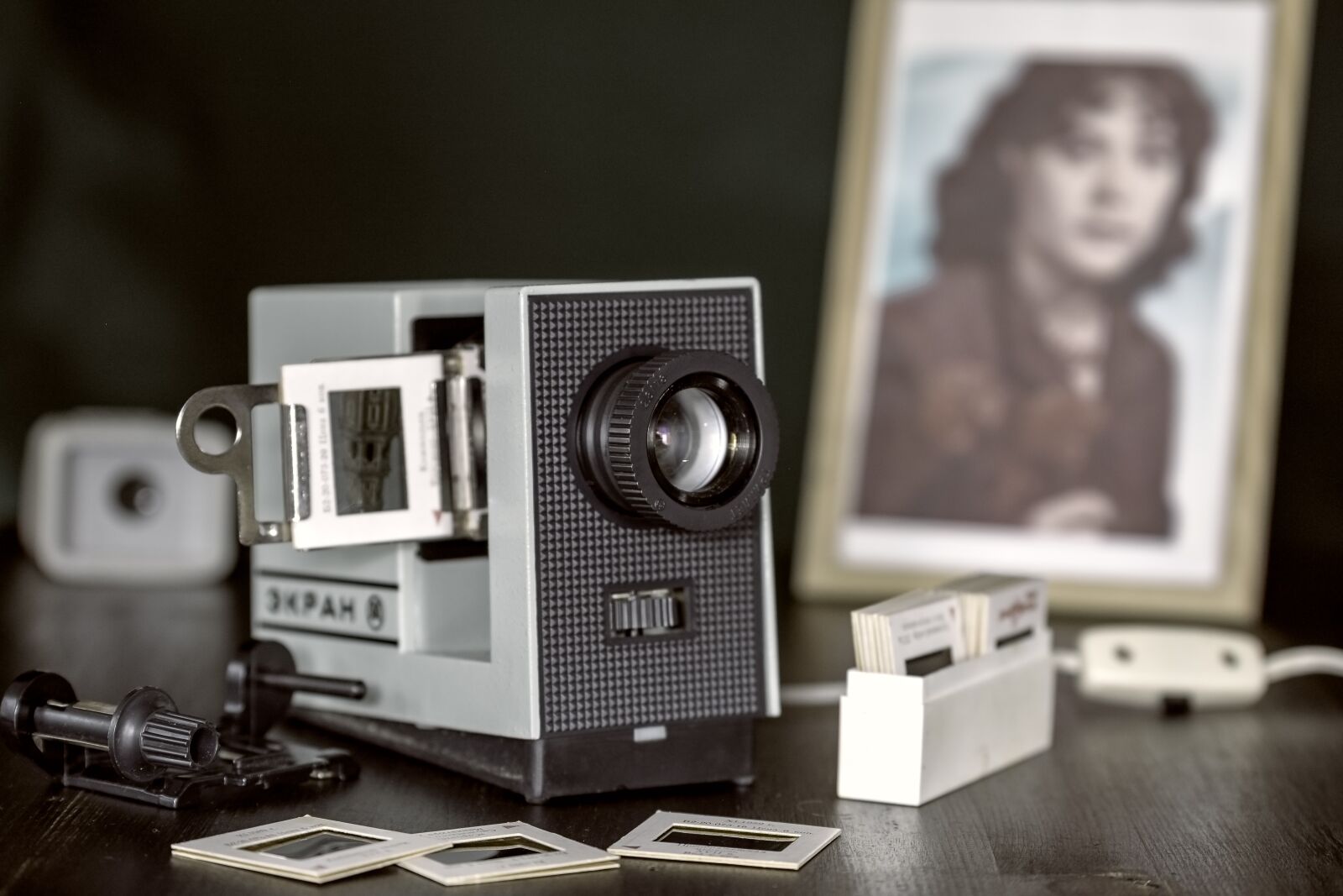 Nikon D7200 sample photo. Slide projector, slide, projector photography