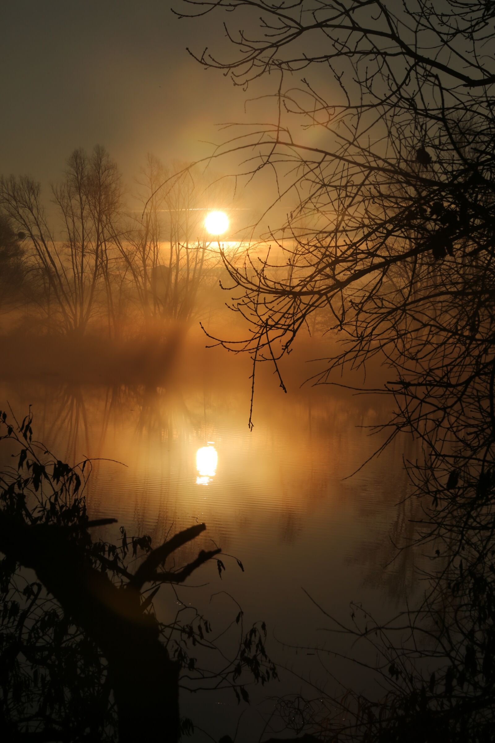 Canon EF 24-105mm F4L IS USM sample photo. Evening, lake, water photography