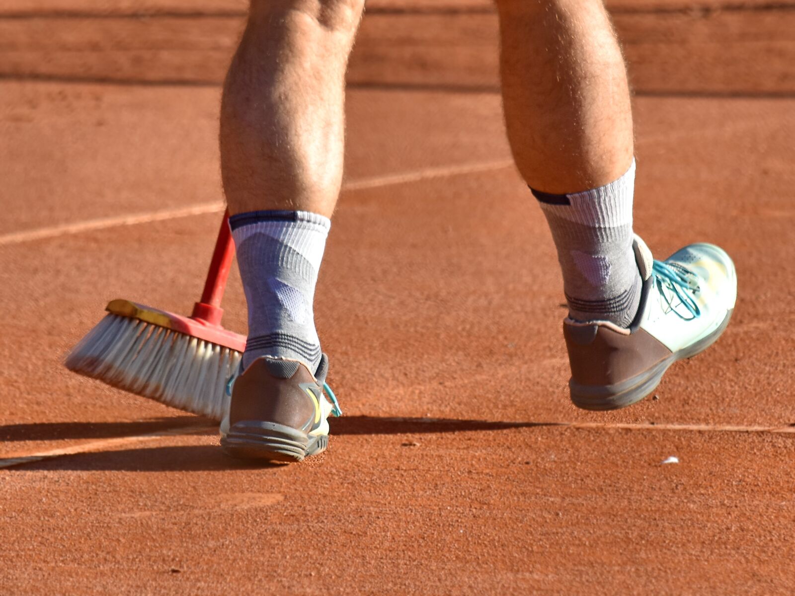 Nikon D5500 sample photo. Broom, legs, sneakers, tennis photography