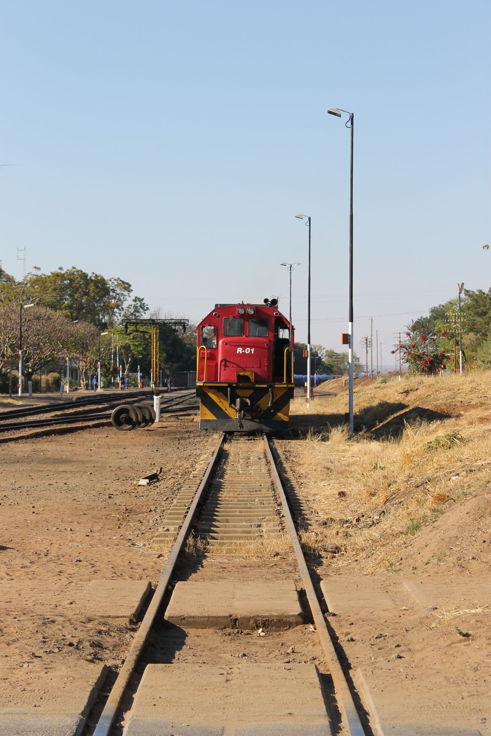Canon EOS 1100D (EOS Rebel T3 / EOS Kiss X50) sample photo. Train, train tracks, zimbabwe photography