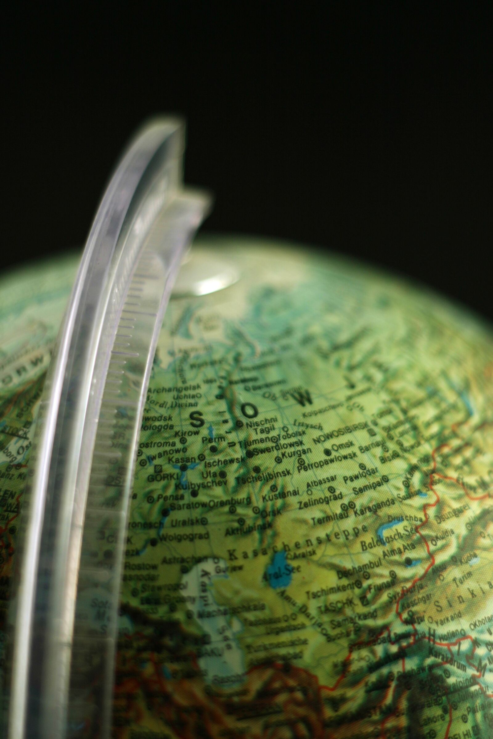 Canon EOS 10D sample photo. Globe, europe, russia photography