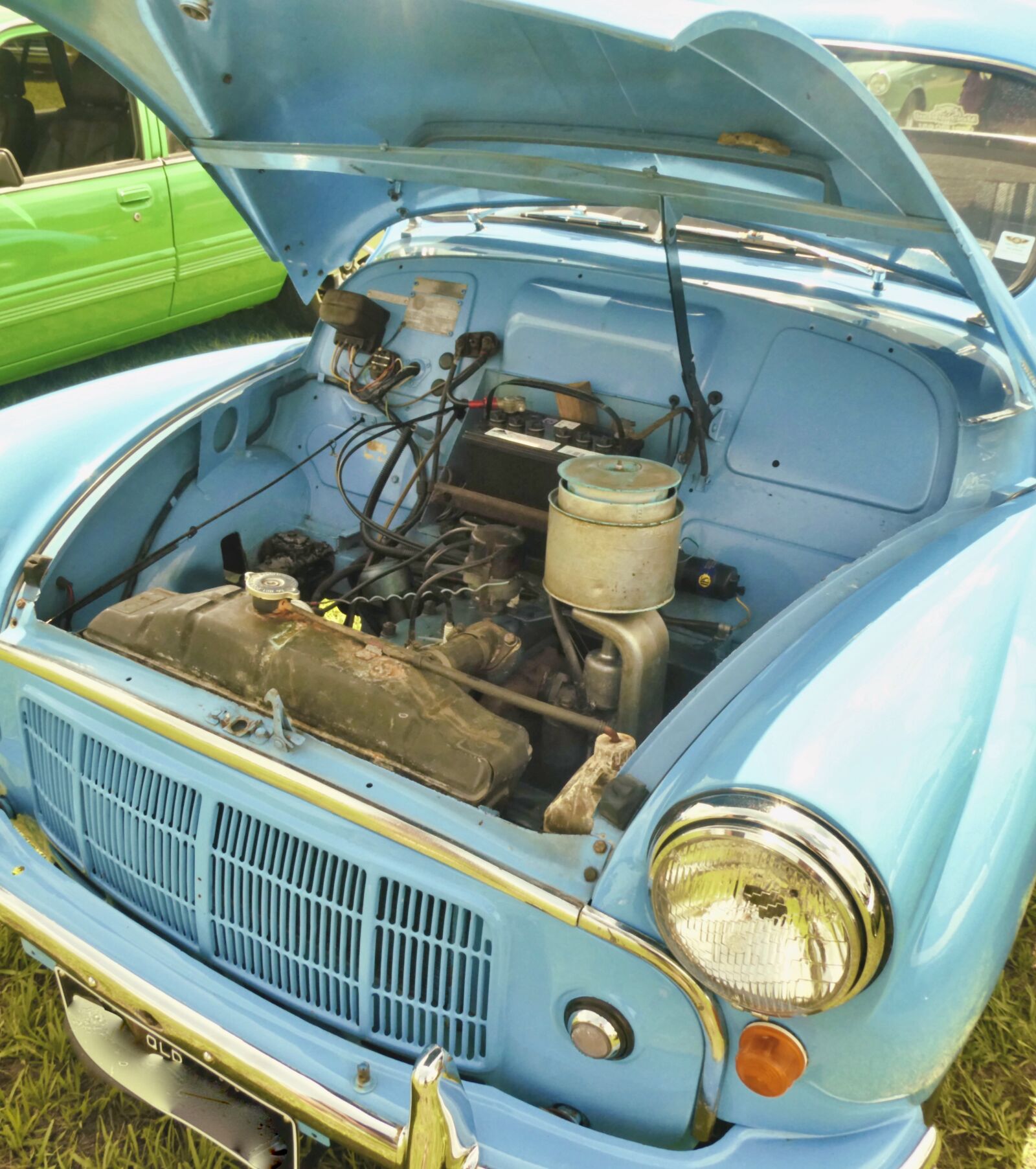 Panasonic Lumix DC-ZS70 (Lumix DC-TZ90) sample photo. Vintage, morris, engine photography