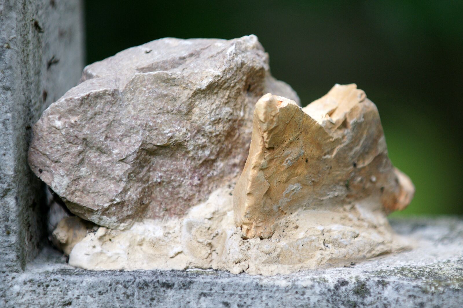 Sony Alpha DSLR-A700 sample photo. Stones, cemetery, contemplative photography