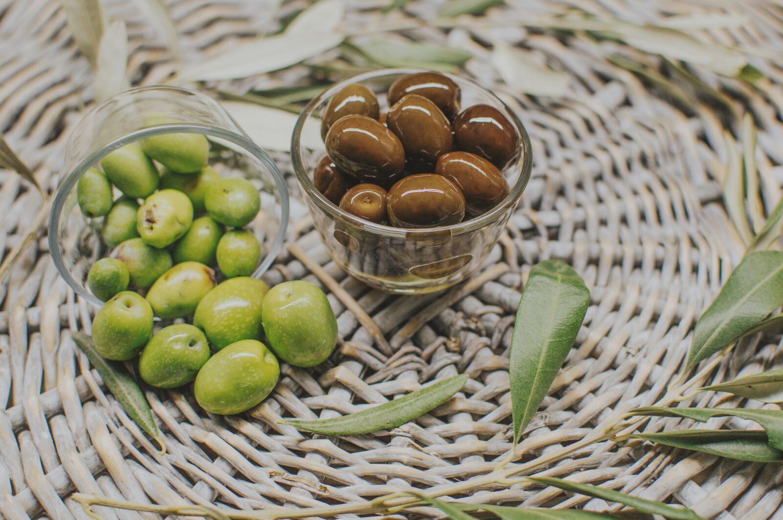 Nikon D3200 sample photo. Olives, green, mediterranean photography