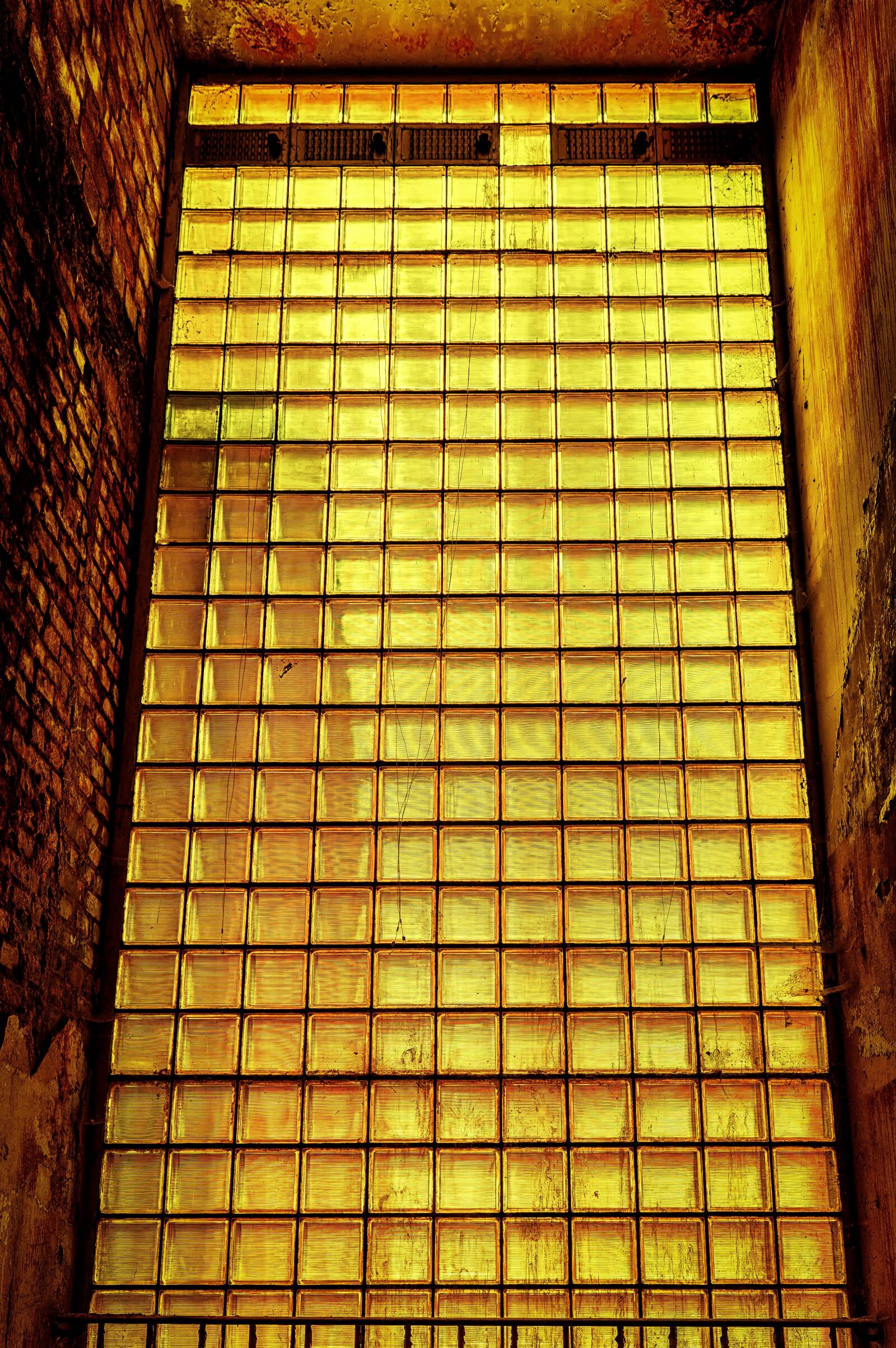 Nikon D3300 sample photo. Wall, glass, glass bricks photography