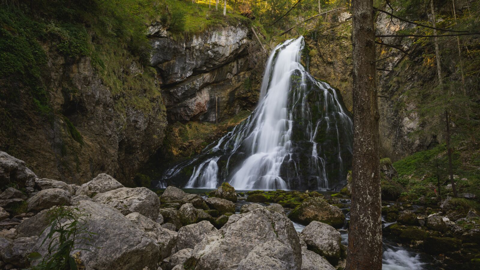Nikon Nikkor Z 14-30mm F4 S sample photo. Golling, waterfall, nature photography