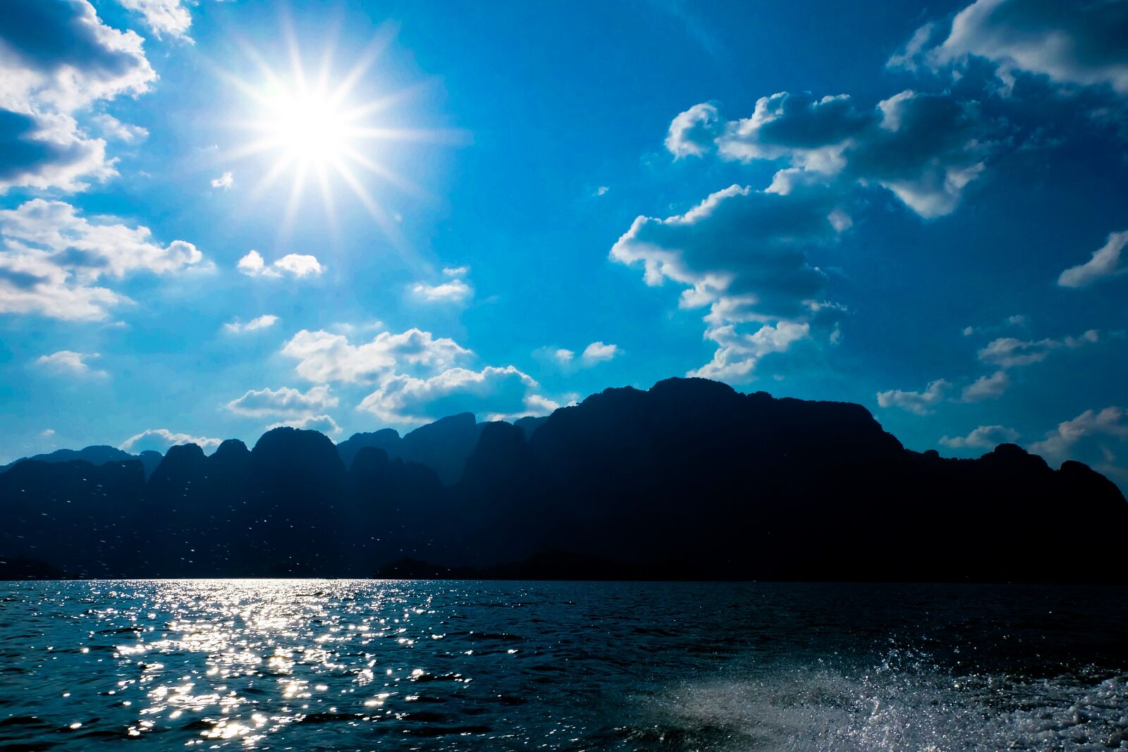Fujifilm X-A2 sample photo. Thailand, dam, water photography