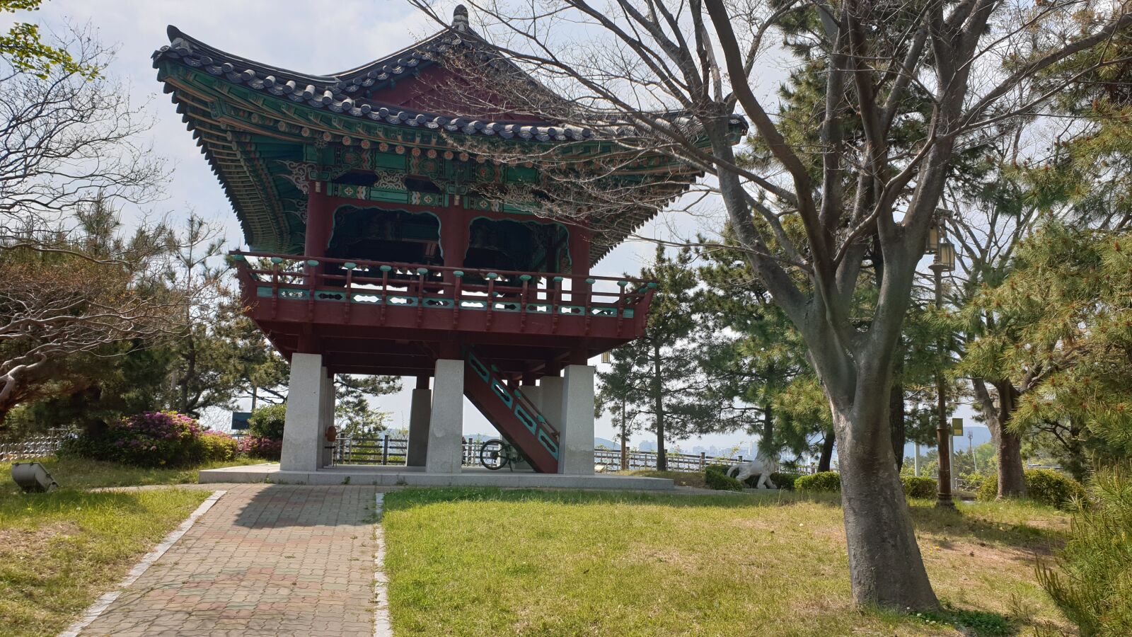 Samsung Galaxy Note9 sample photo. Zero 2 song, bong photography