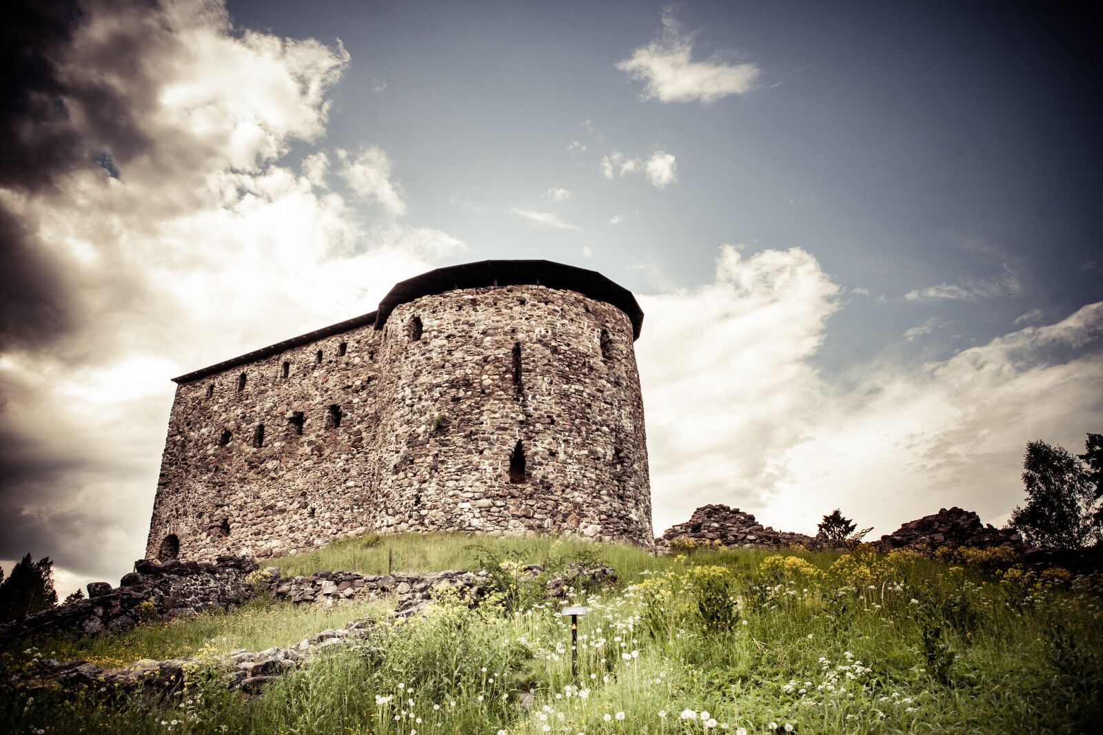 Canon EOS 5D Mark II + Canon EF 24-70mm F2.8L USM sample photo. Raasepori, castle, building photography