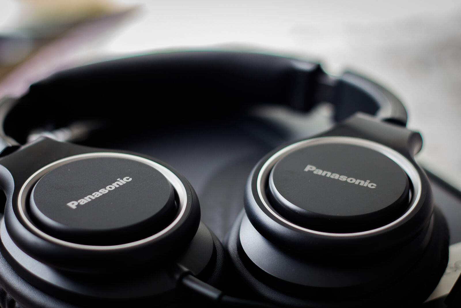 Canon EOS 550D (EOS Rebel T2i / EOS Kiss X4) sample photo. Headphone, headset, music, panasonic photography