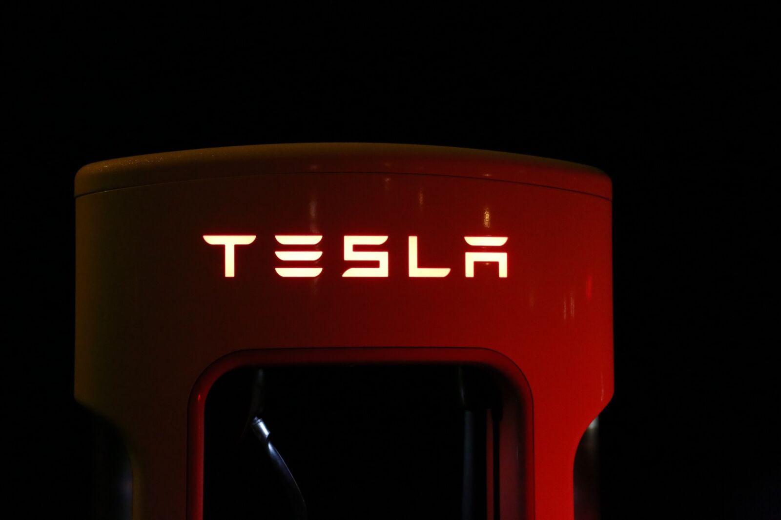Canon EF 24-105mm F4L IS USM sample photo. Tesla, supercharger, battery photography