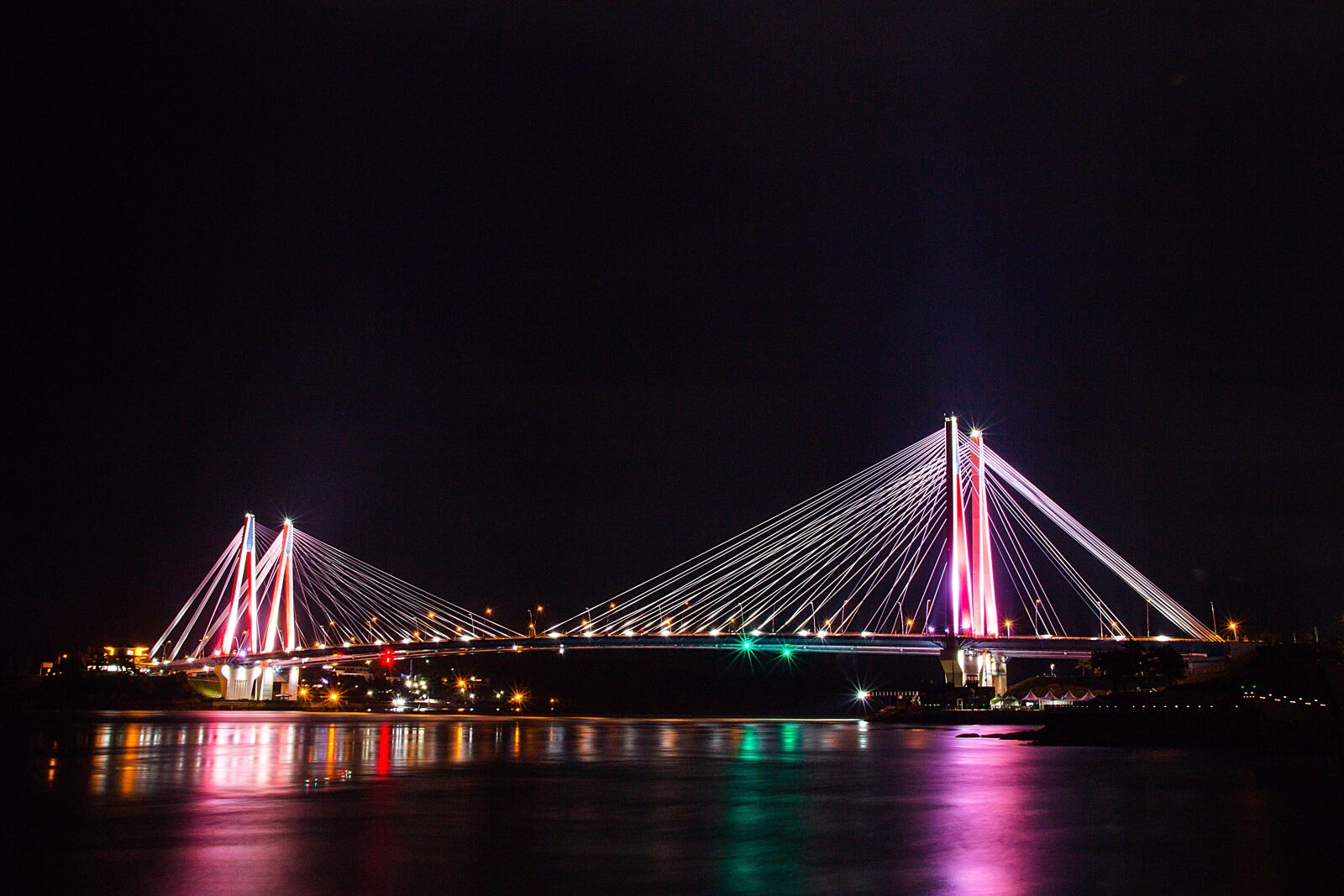 Canon EOS 70D sample photo. Night, travel, traveller photography