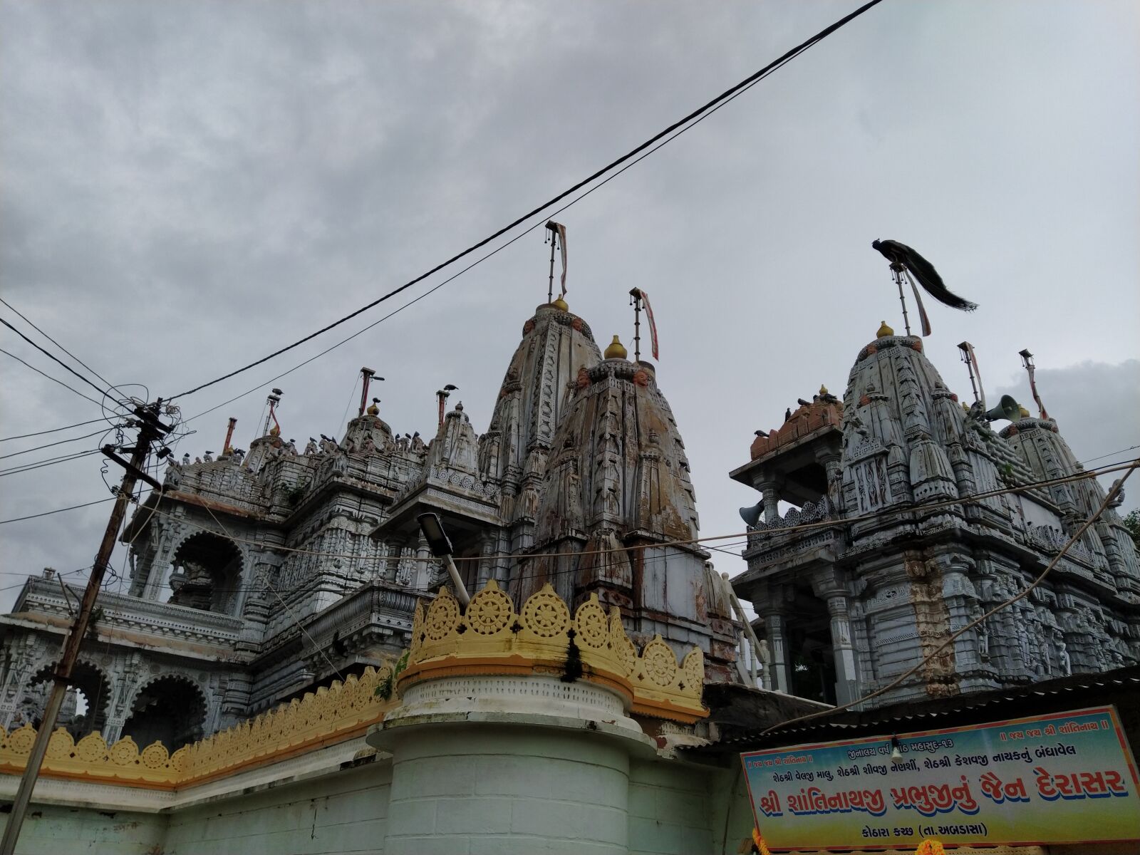 Xiaomi Mi A3 sample photo. Jain temple, peacock, jainism photography