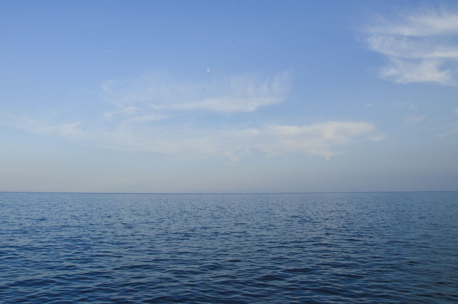 Nikon D5000 + Tamron SP AF 17-50mm F2.8 XR Di II LD Aspherical (IF) sample photo. Sea, ocean, horizon, water photography