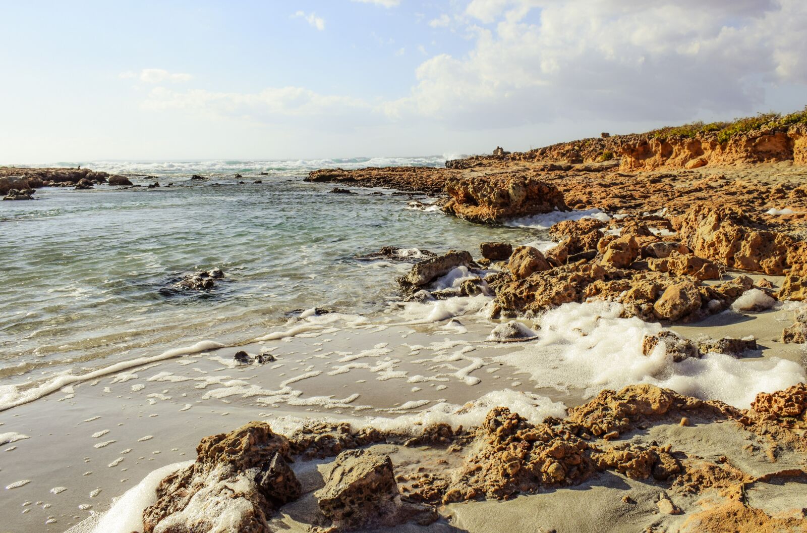 Nikon D3300 sample photo. Foam, rocky coast, waves photography