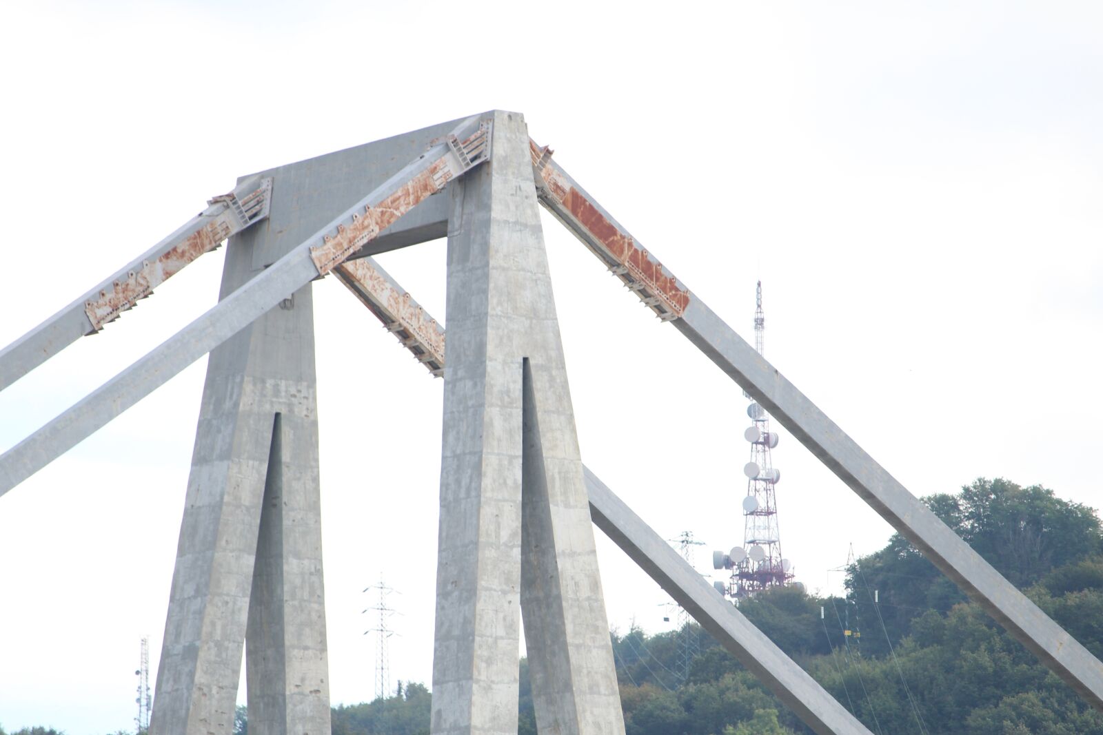 Canon EOS 1300D (EOS Rebel T6 / EOS Kiss X80) sample photo. Bridge morandi, genoa, collapse photography