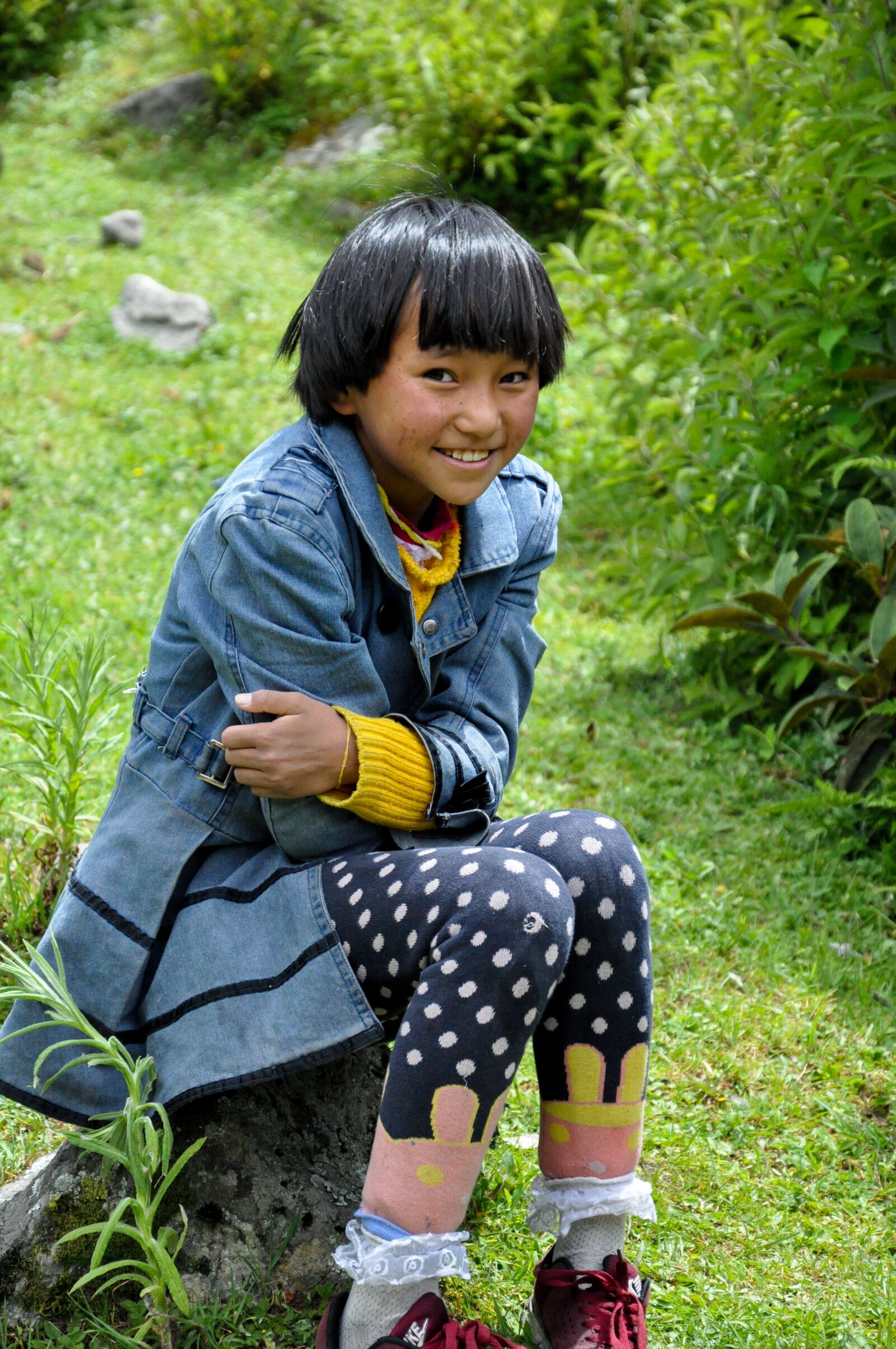 Nikon D90 sample photo. Tibet, kids, grassland photography