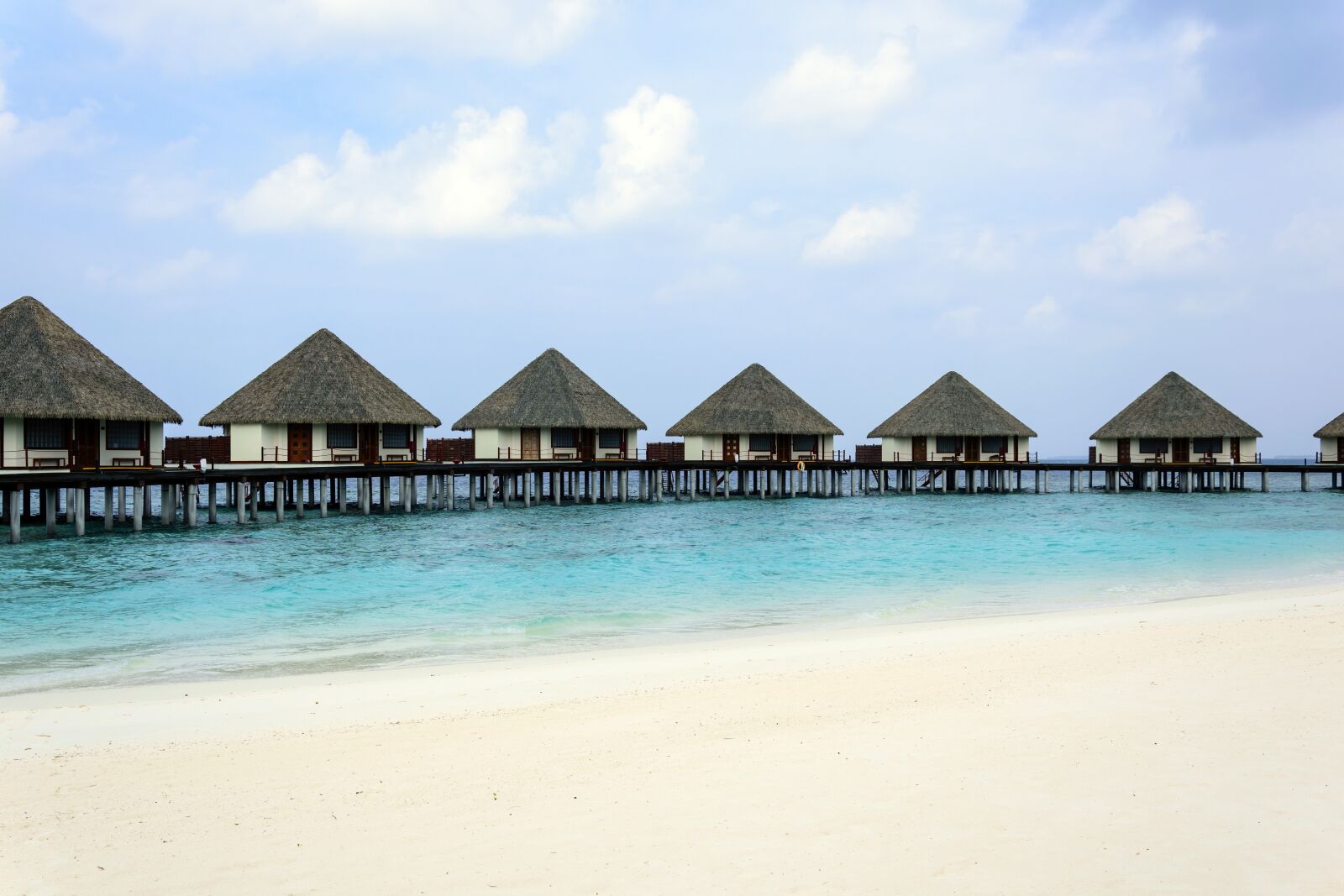 Nikon D5300 sample photo. Maldives, beach, bungalow photography