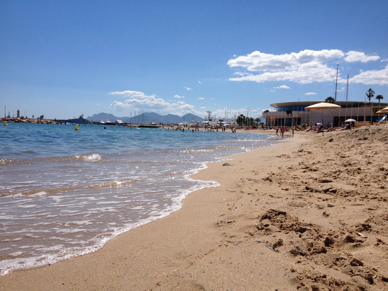 Apple iPhone 4S sample photo. Beach, sea, cannes photography