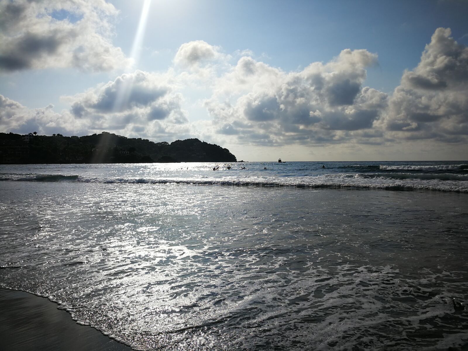 HUAWEI Mate 9 sample photo. Beach, surf, is photography