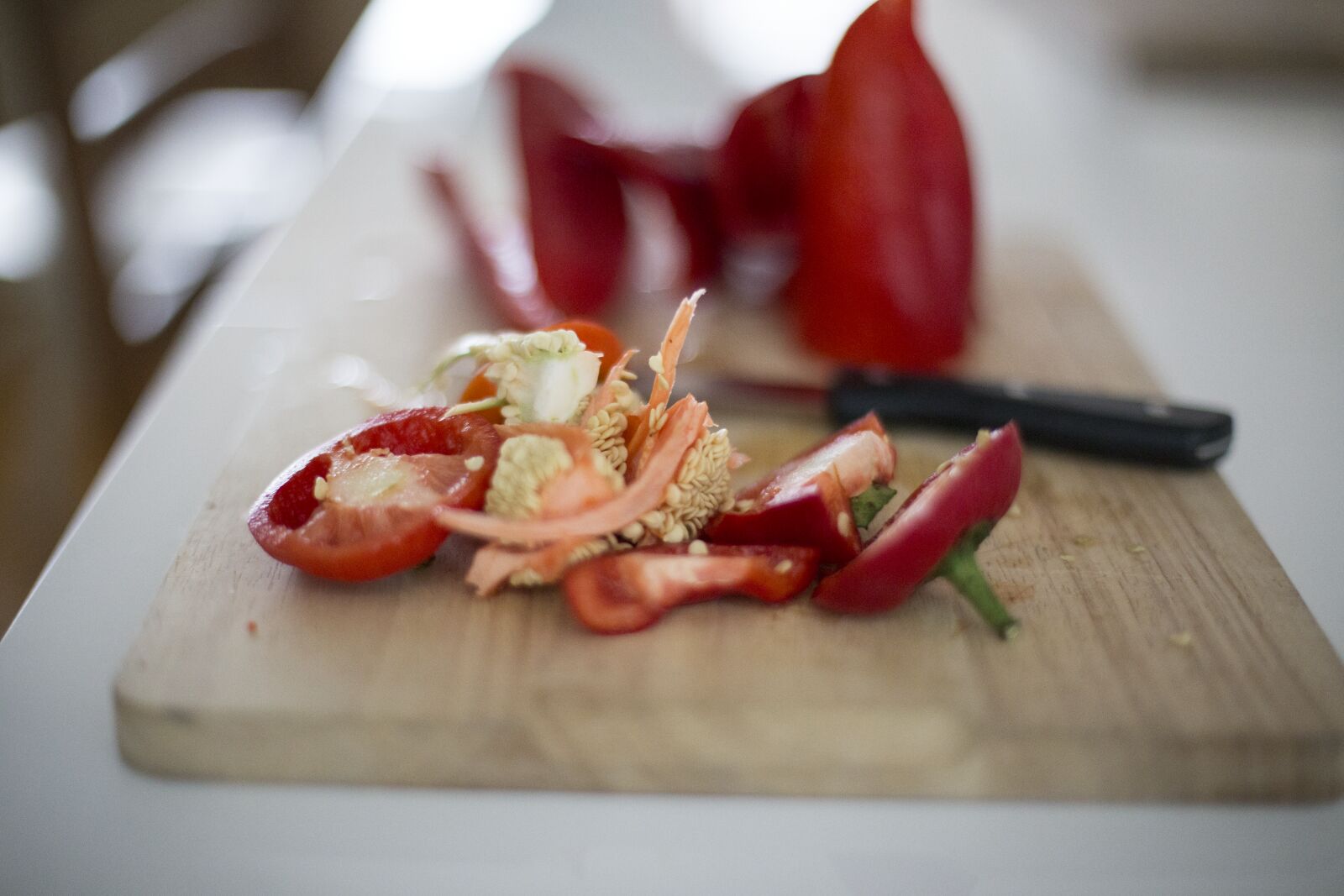 Canon EOS 6D + Canon EF 50mm F1.4 USM sample photo. Bell, pepper, cooking, food photography
