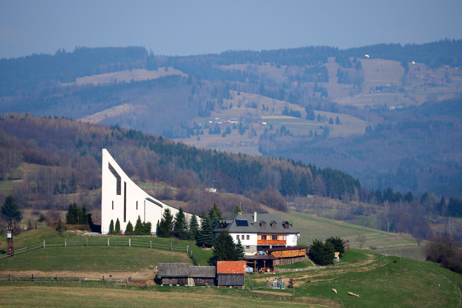Olympus OM-D E-M10 II sample photo. Church, podpoľanie, temple photography