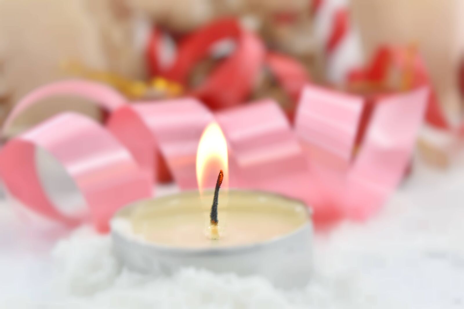 Nikon D5500 sample photo. Bright, candle, candlelight, ribbon photography