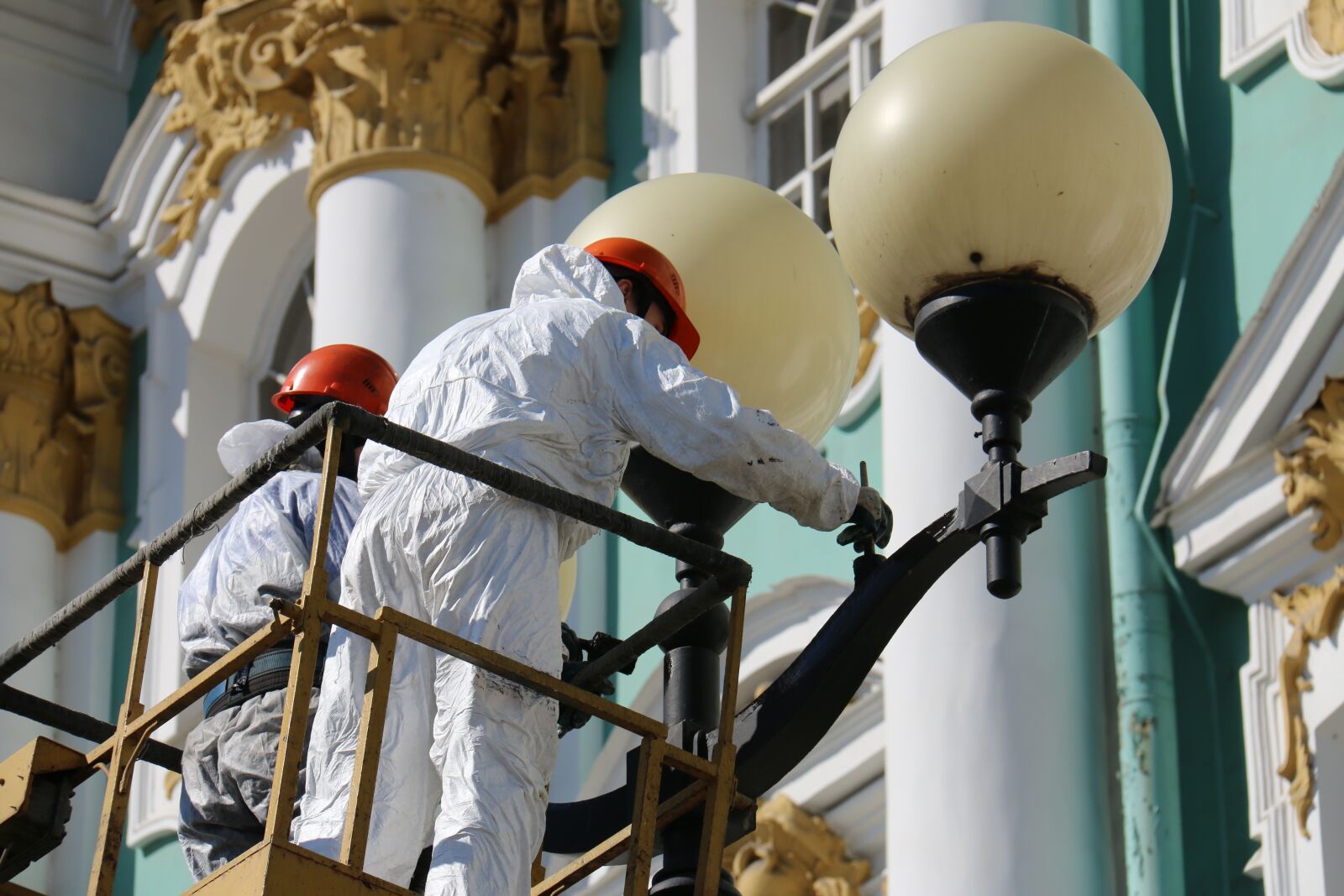 Canon EOS 70D sample photo. Worker, work, painter photography