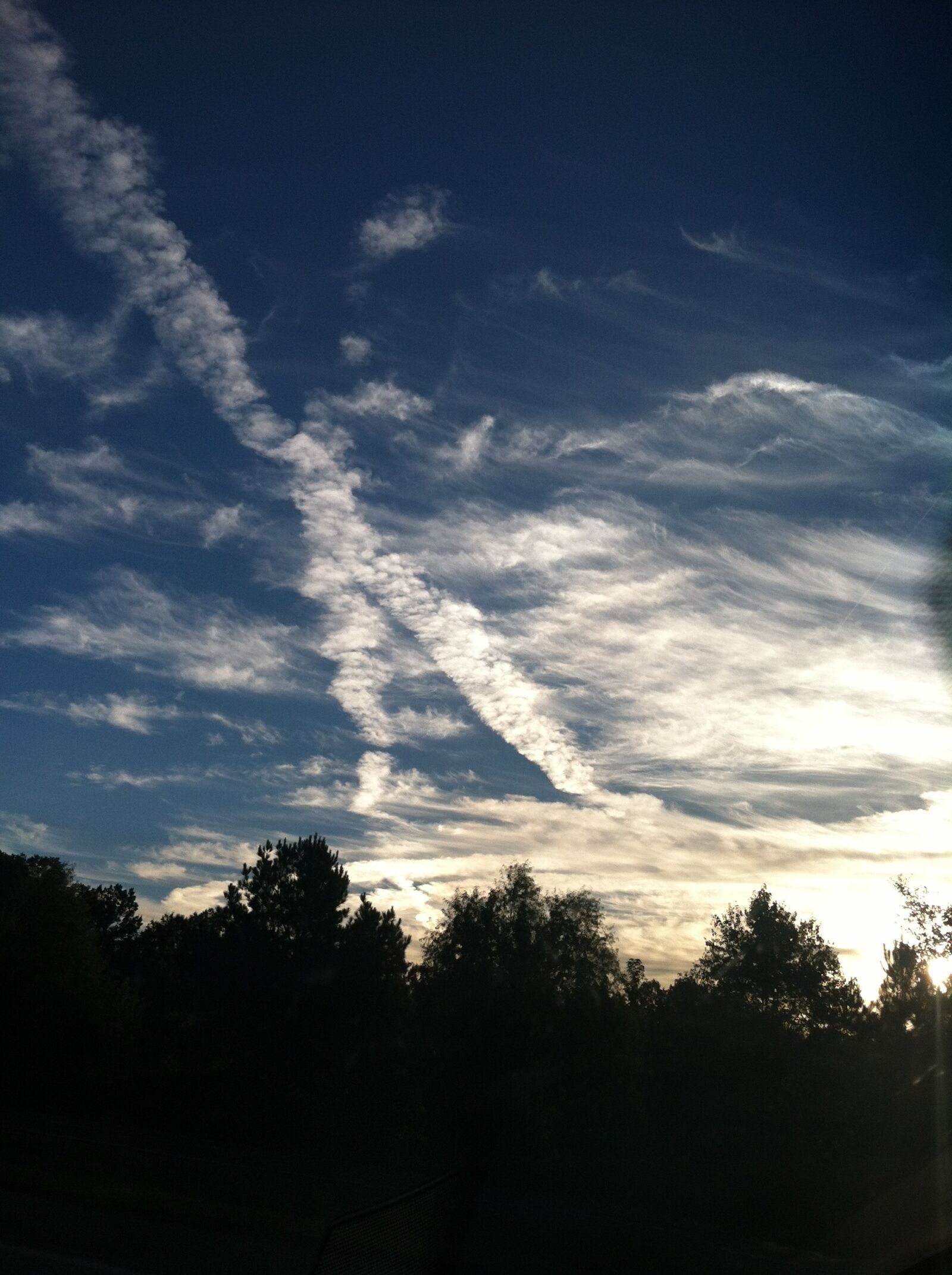 Apple iPhone 4 sample photo. Condensation trail, vapor trail photography