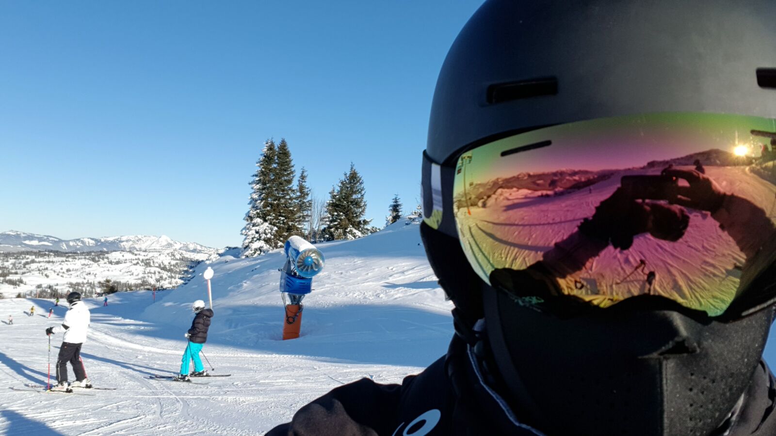 Samsung Galaxy S8 sample photo. Skiing, snow, mountains photography