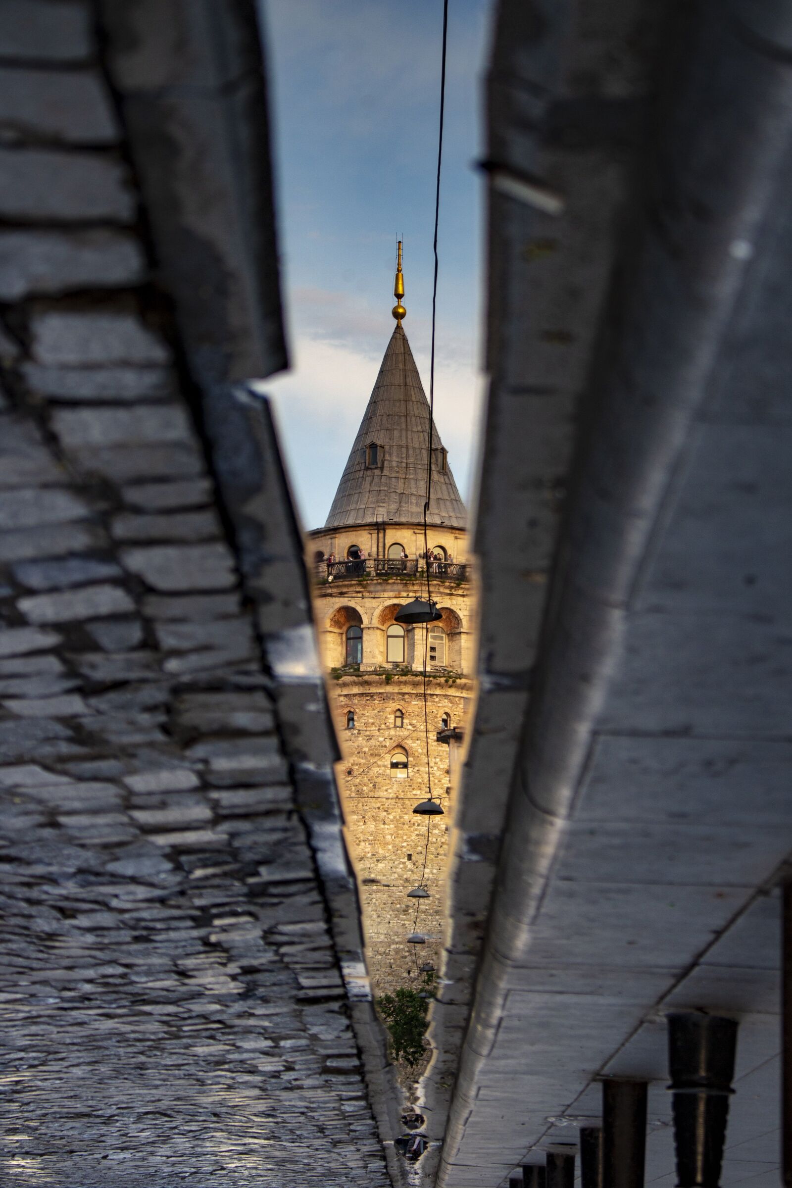 Canon EOS 700D (EOS Rebel T5i / EOS Kiss X7i) sample photo. Tower, reflexion, galata photography