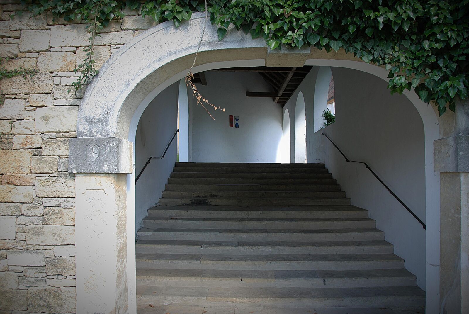 Nikon D80 sample photo. Archway, emergence, stairs photography