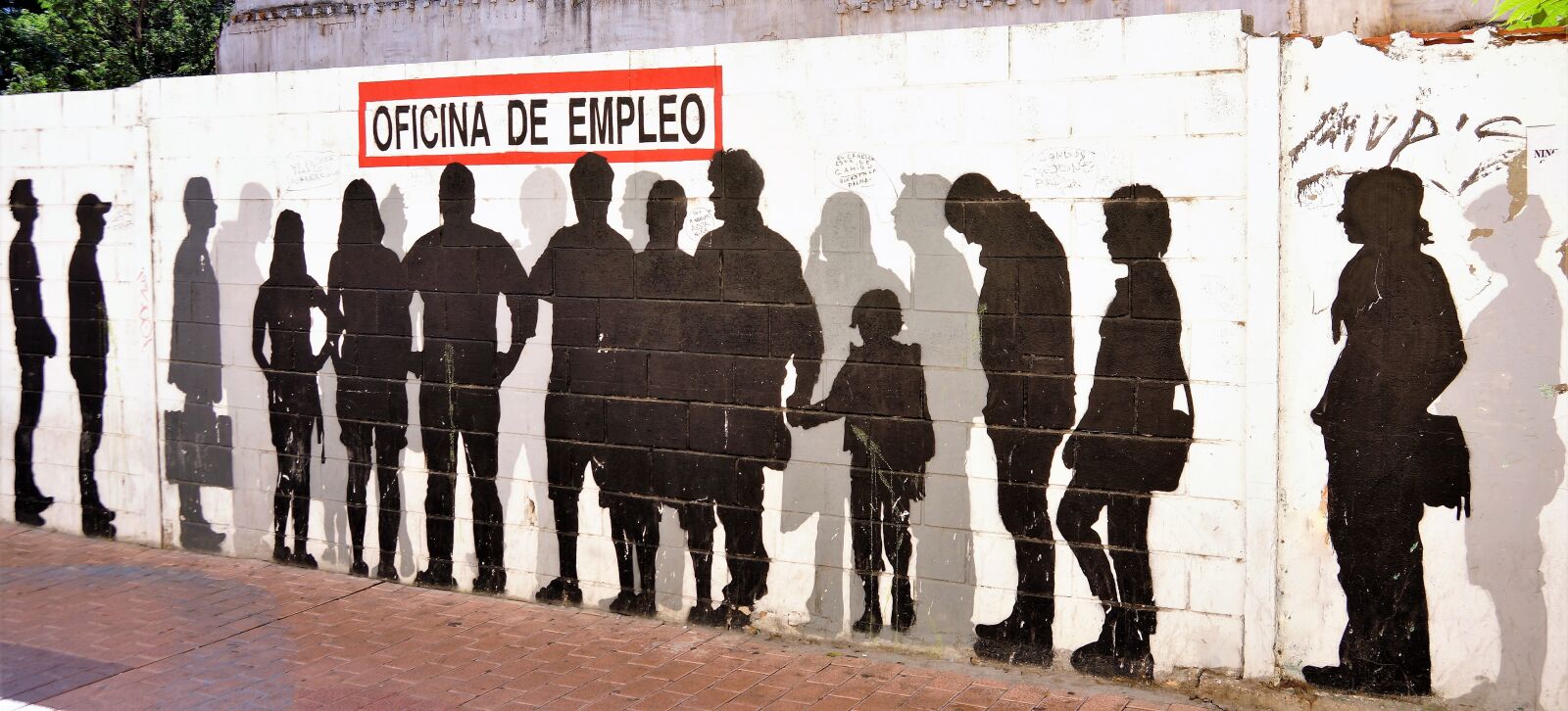 Sony Alpha NEX-7 sample photo. Wall art, employment, queue photography