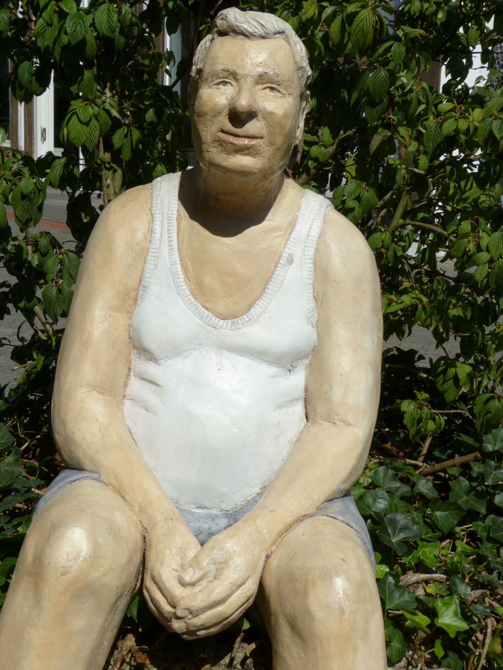 Panasonic Lumix DMC-FZ150 sample photo. Figure, sculpture, statue photography