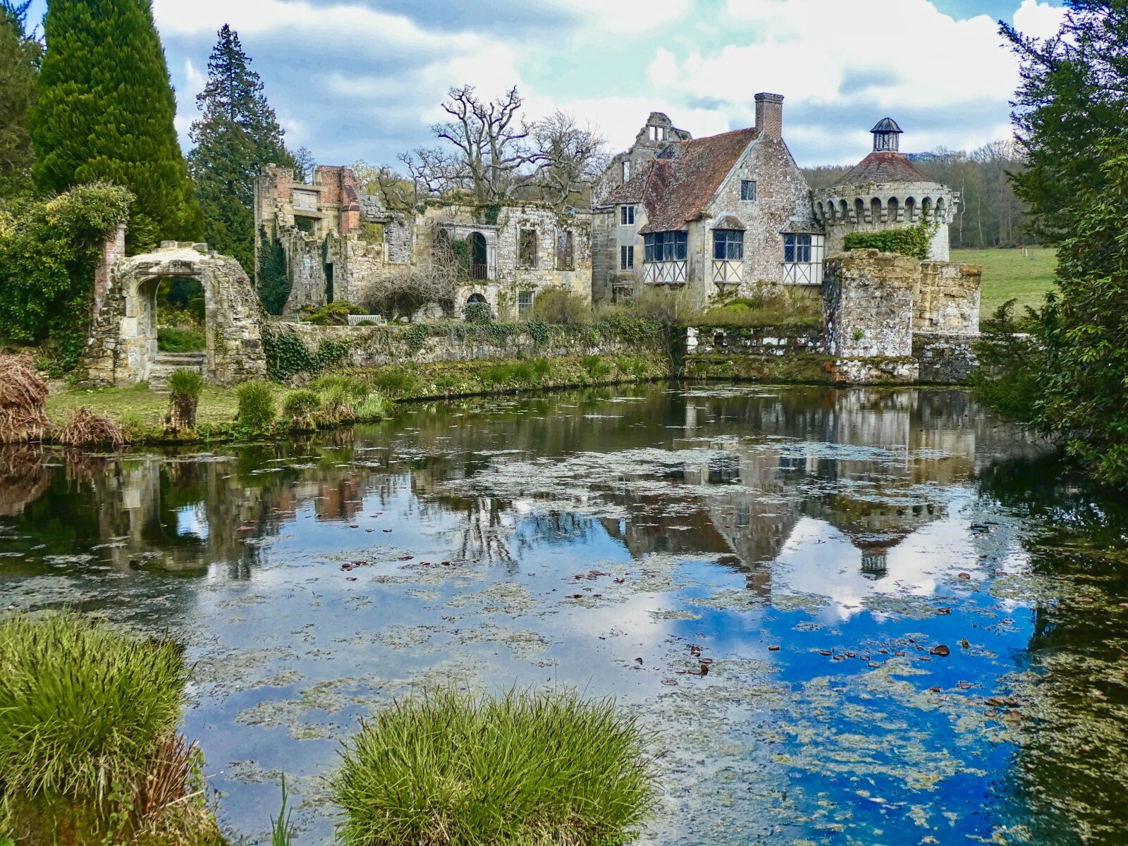 Panasonic Lumix DC-ZS70 (Lumix DC-TZ90) sample photo. Ruins, reflection, water photography