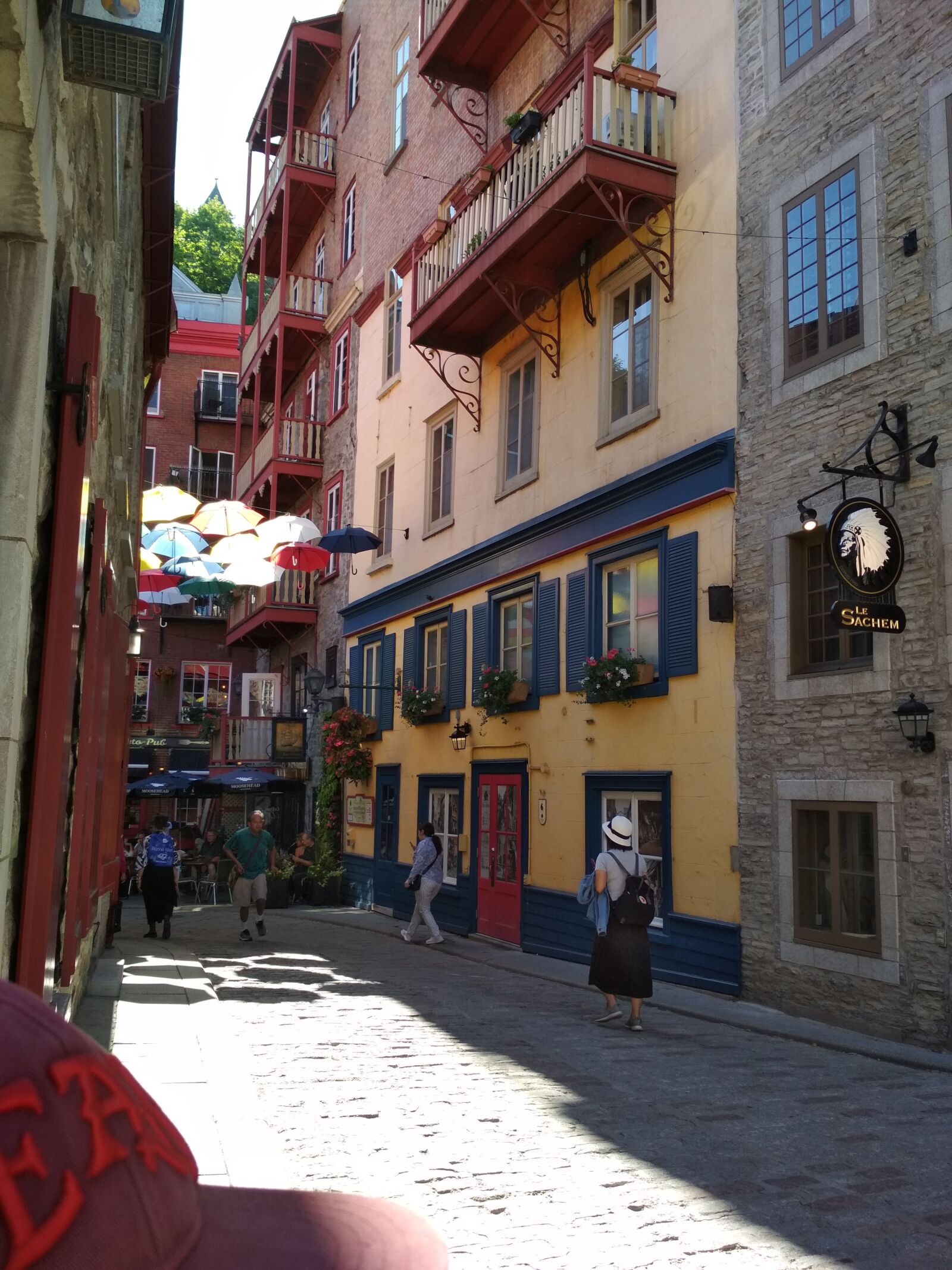 Xiaomi Redmi 4X sample photo. Old quebec city, colorful photography