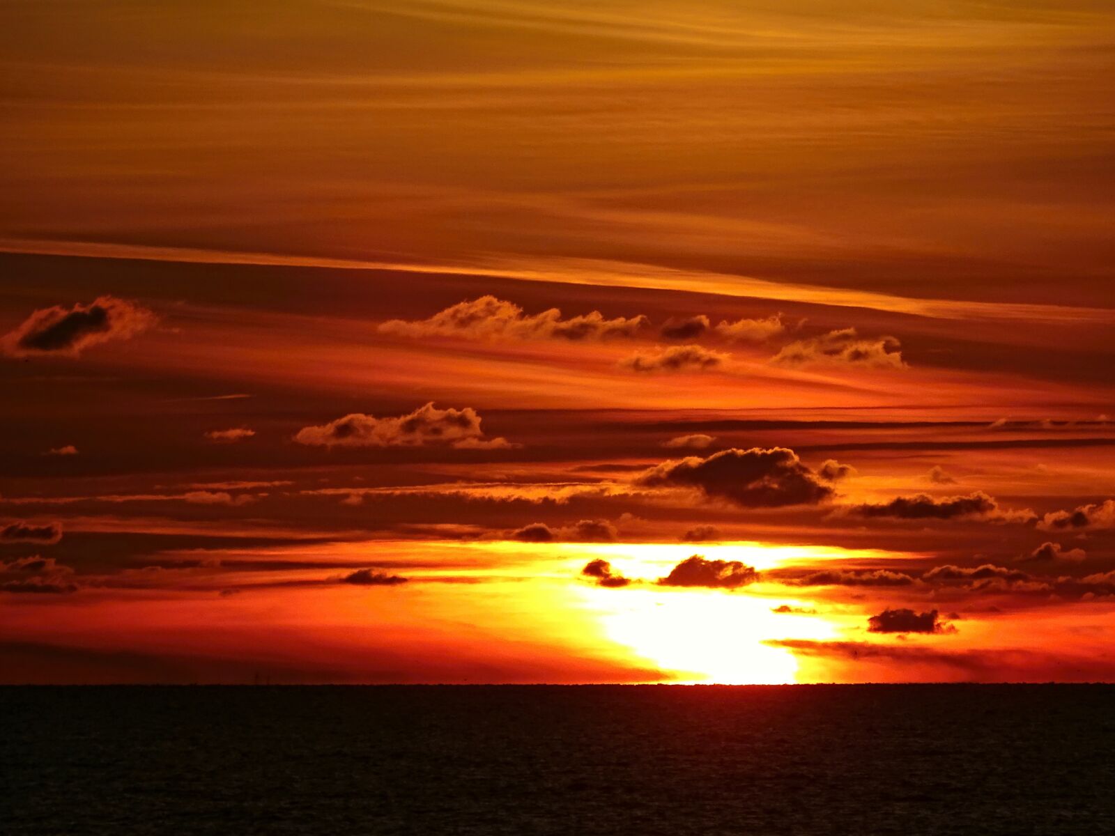 Sony Cyber-shot DSC-HX400V sample photo. Sky, sunset, clouds photography