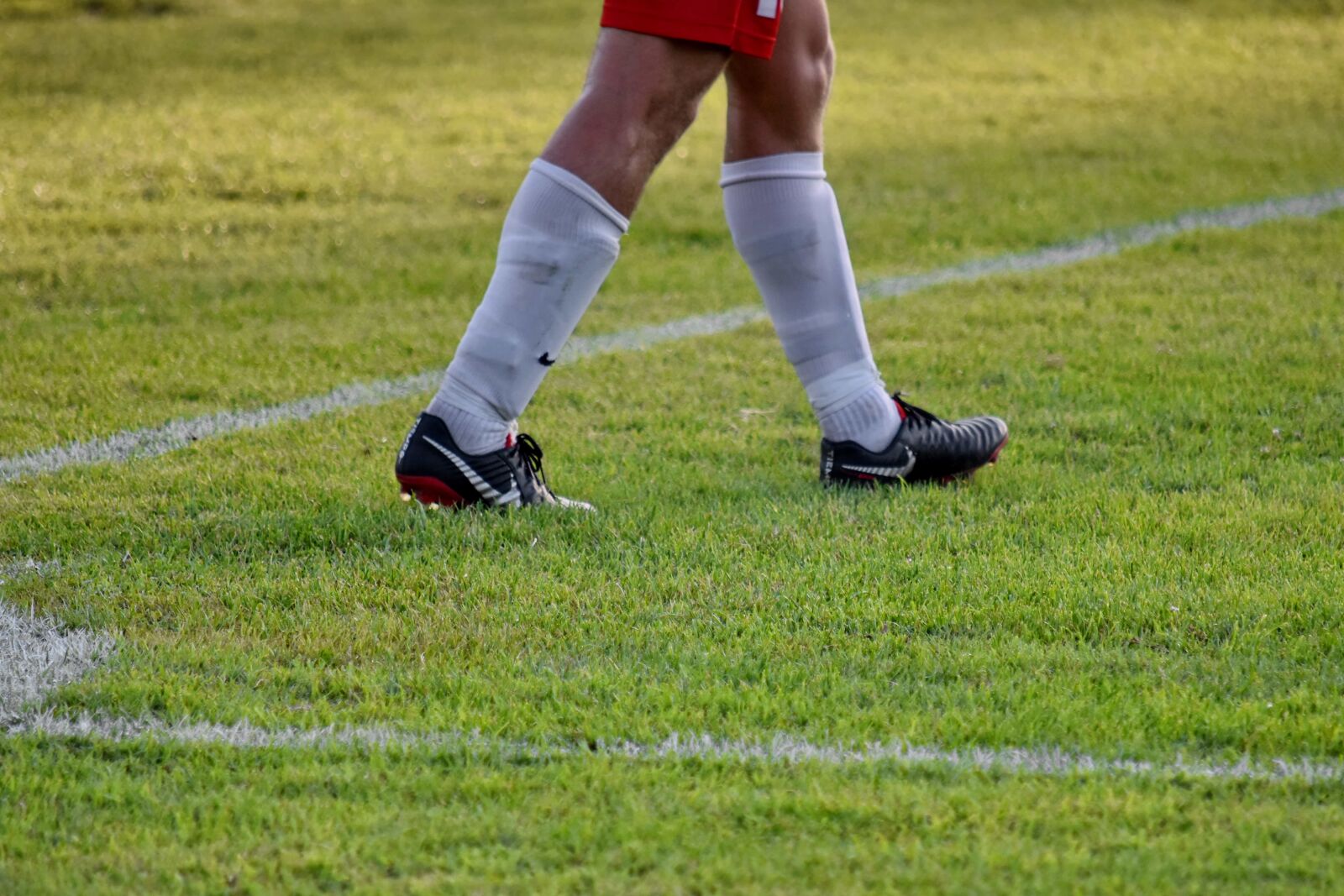 Nikon D5500 sample photo. Corner, football player, footwear photography