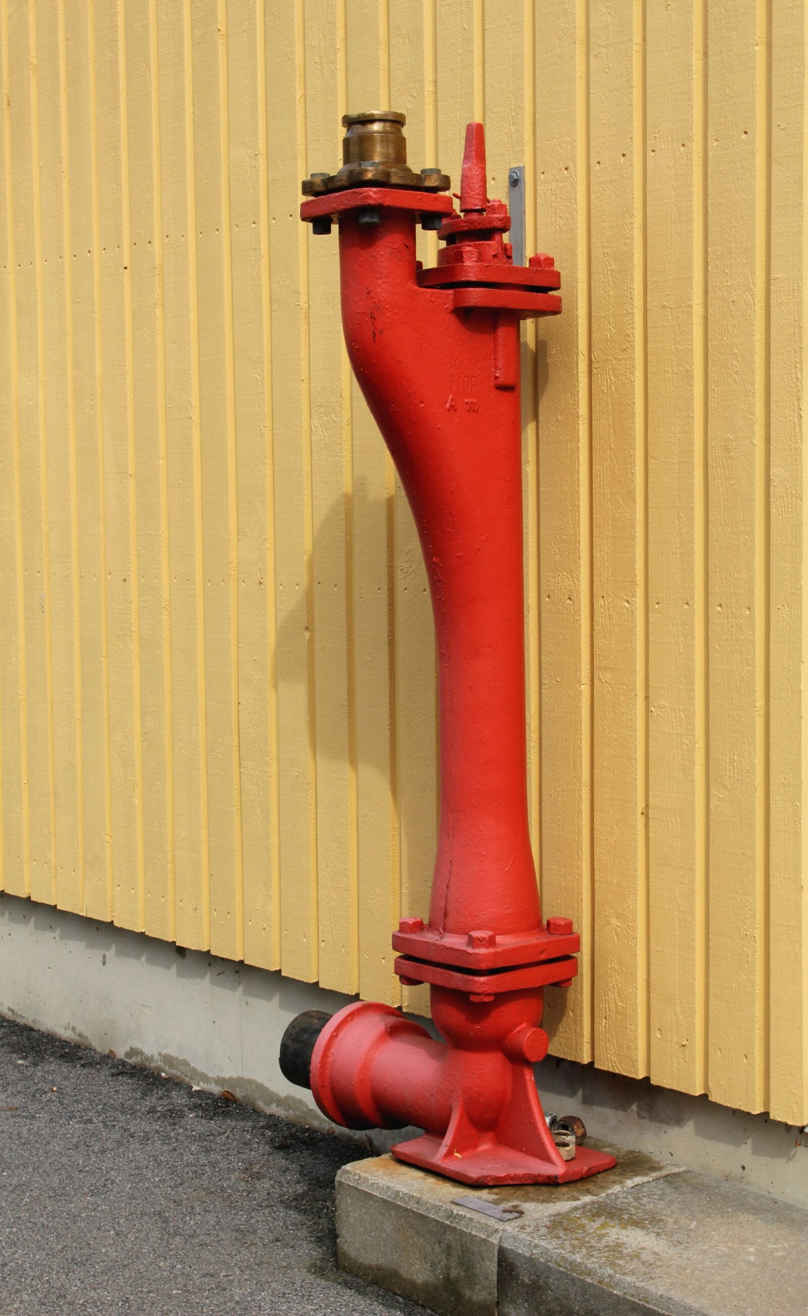 Canon EOS 550D (EOS Rebel T2i / EOS Kiss X4) sample photo. Valve, fire, water photography