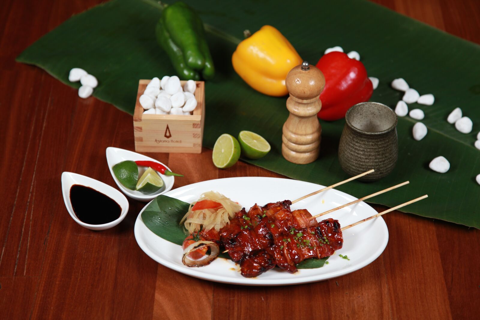 Canon EOS 5D Mark II sample photo. Pork barbecue, pork, skewer photography