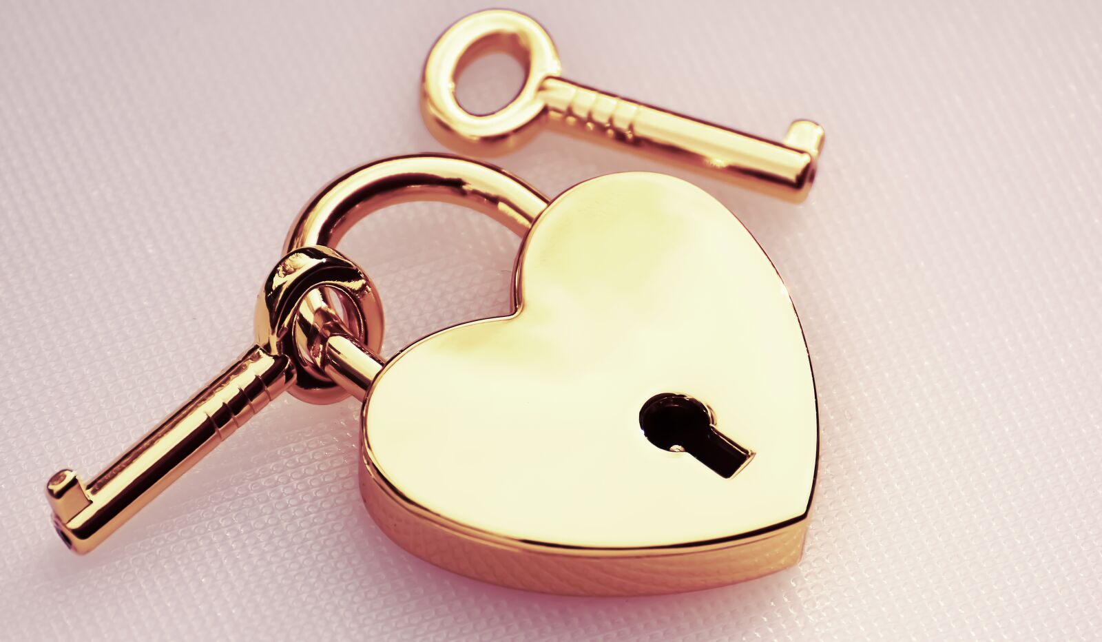 Nikon D7200 sample photo. Key to the heart photography