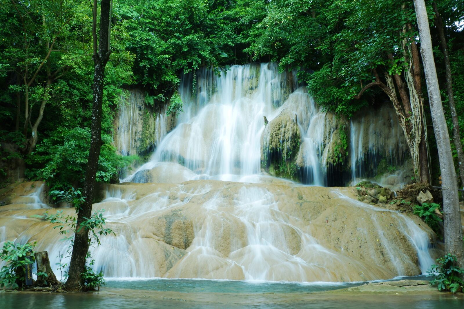 Fujifilm X-T100 sample photo. Waterfall, green, nature photography