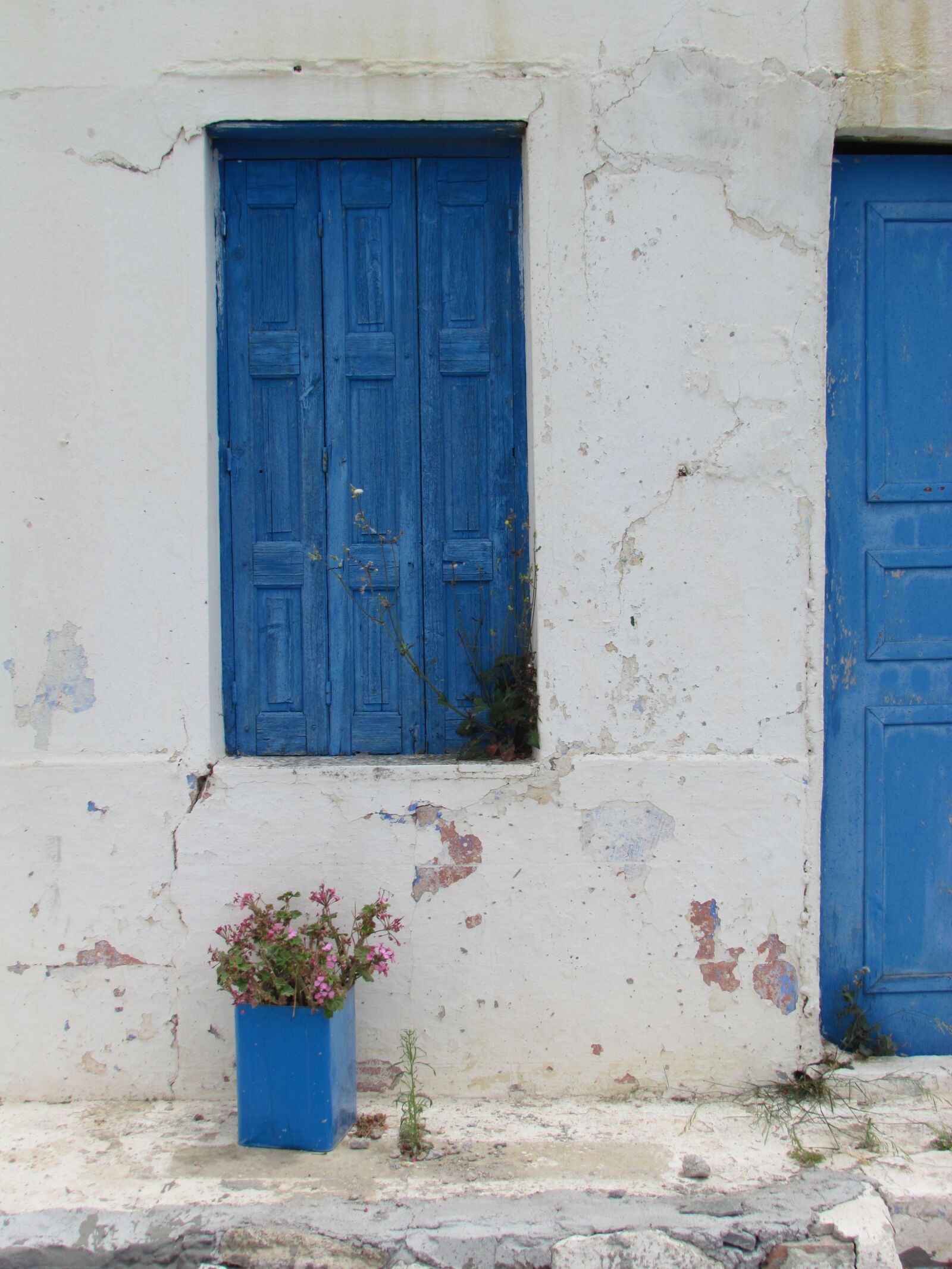 Canon PowerShot SX30 IS sample photo. Greece, blue, white photography