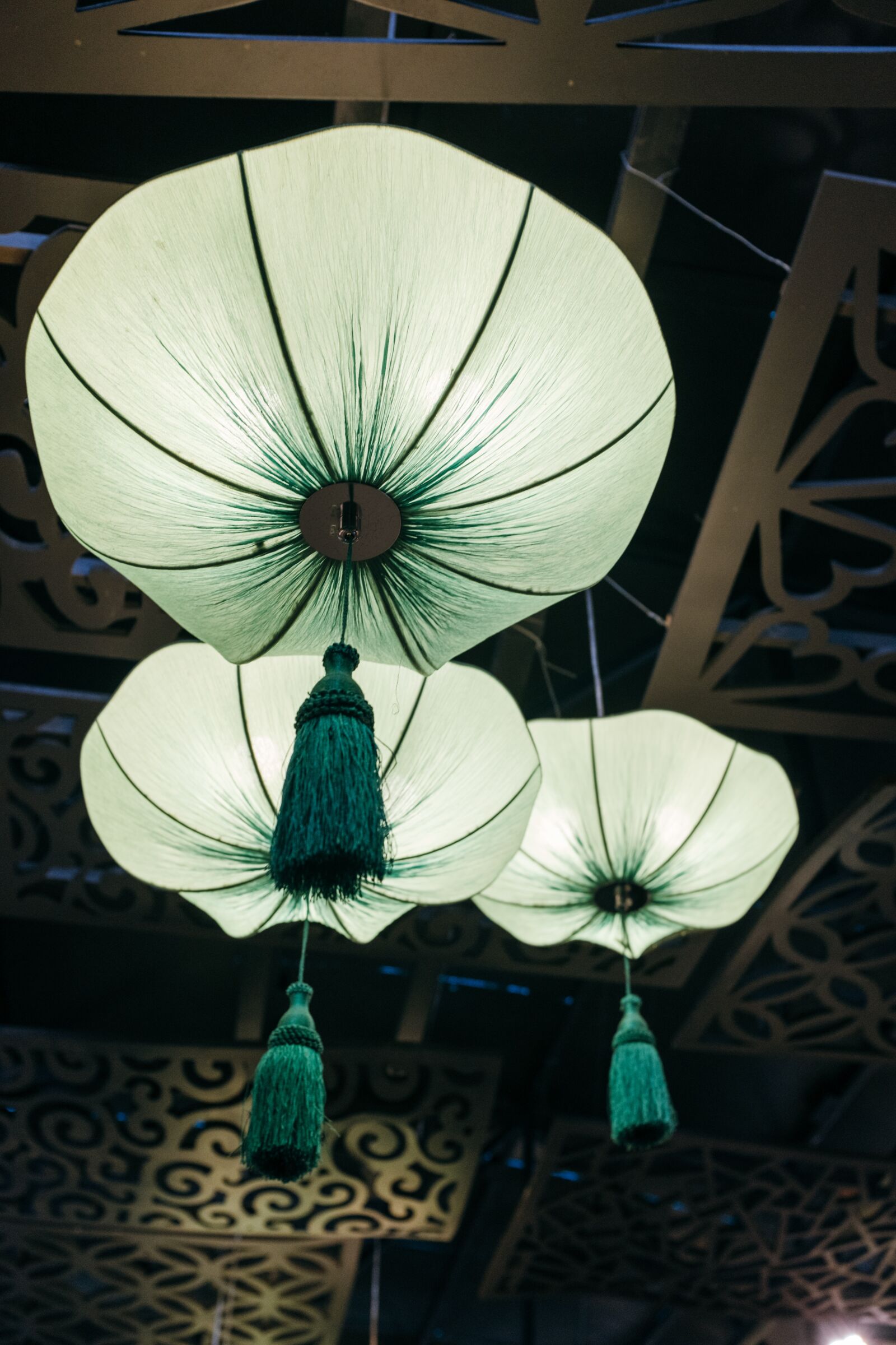 Fujifilm X100F sample photo. Lamp, china, traditional photography