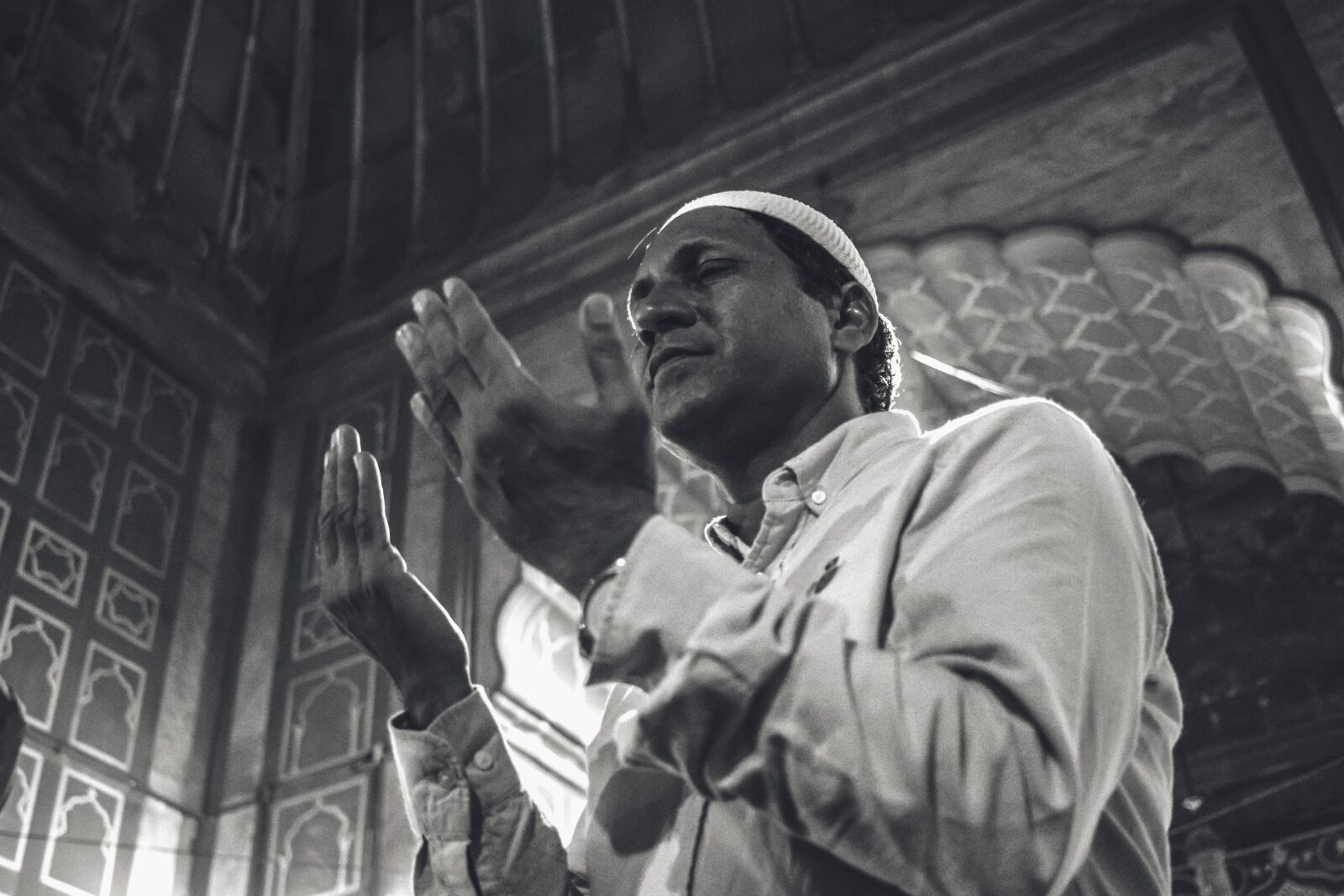 Canon EF-S 24mm F2.8 STM sample photo. Man, praying, allah photography