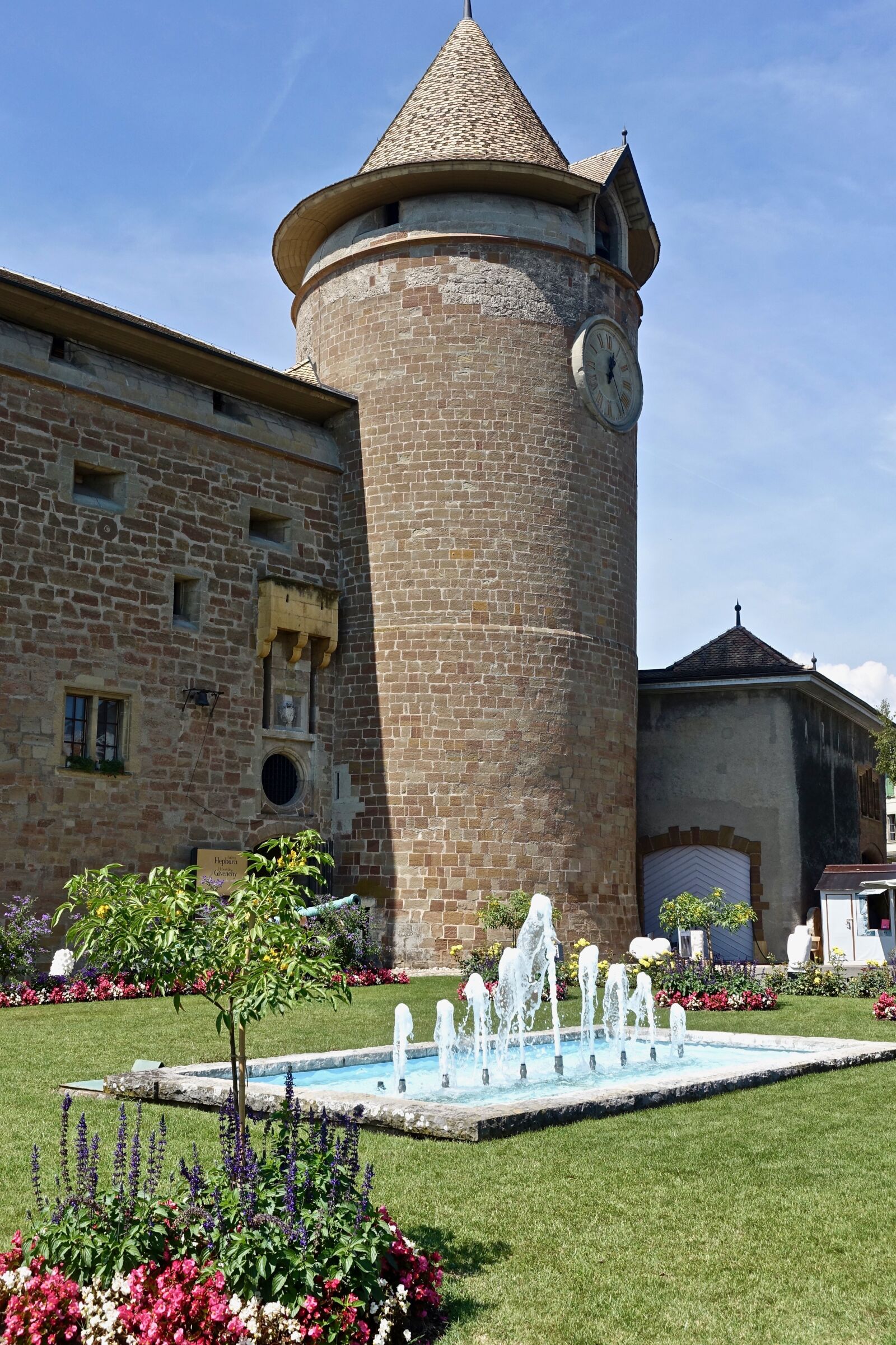 Sony Cyber-shot DSC-RX100 III sample photo. Tower, architecture, castle photography